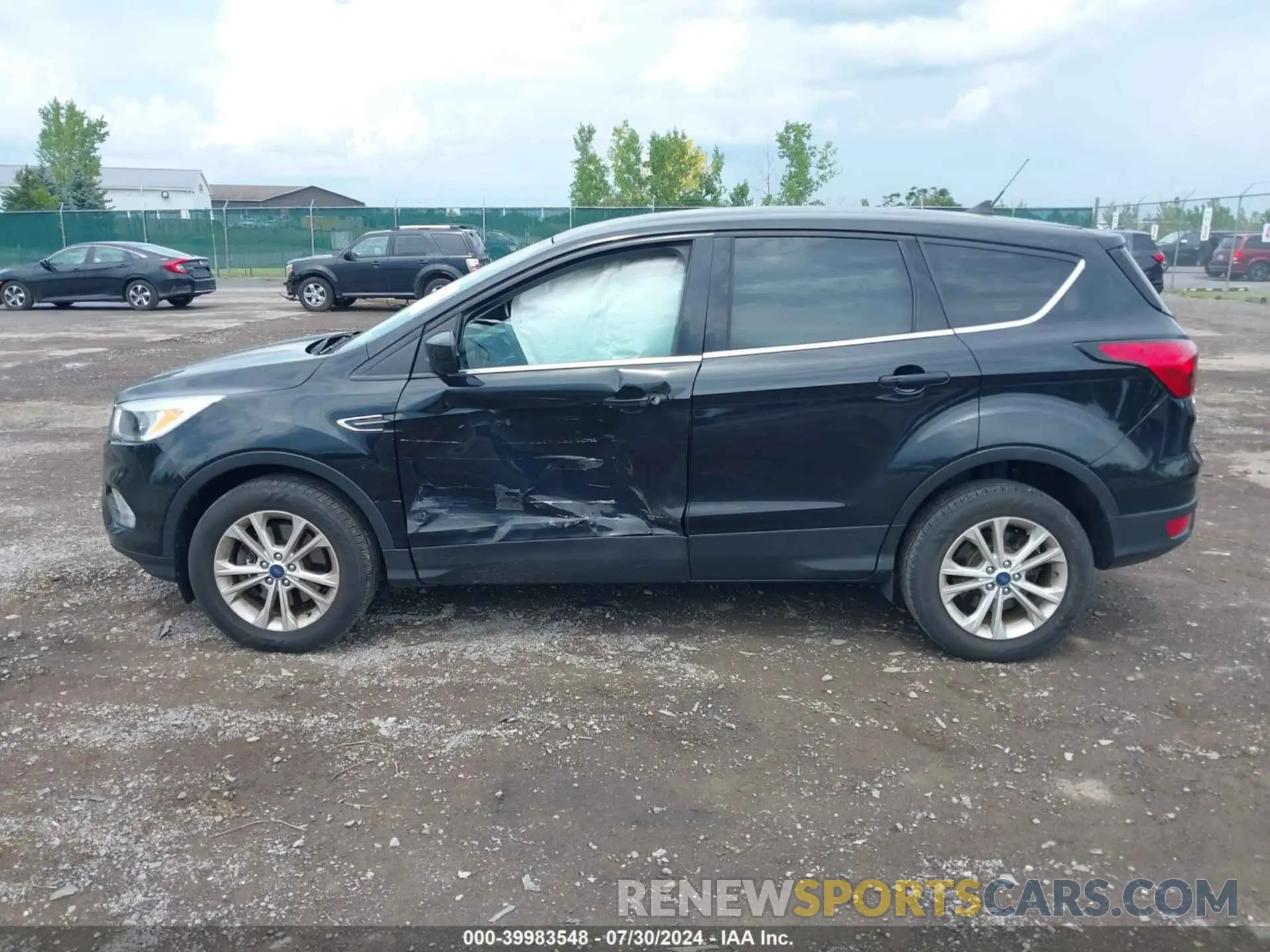 14 Photograph of a damaged car 1FMCU9GD4KUB22821 FORD ESCAPE 2019
