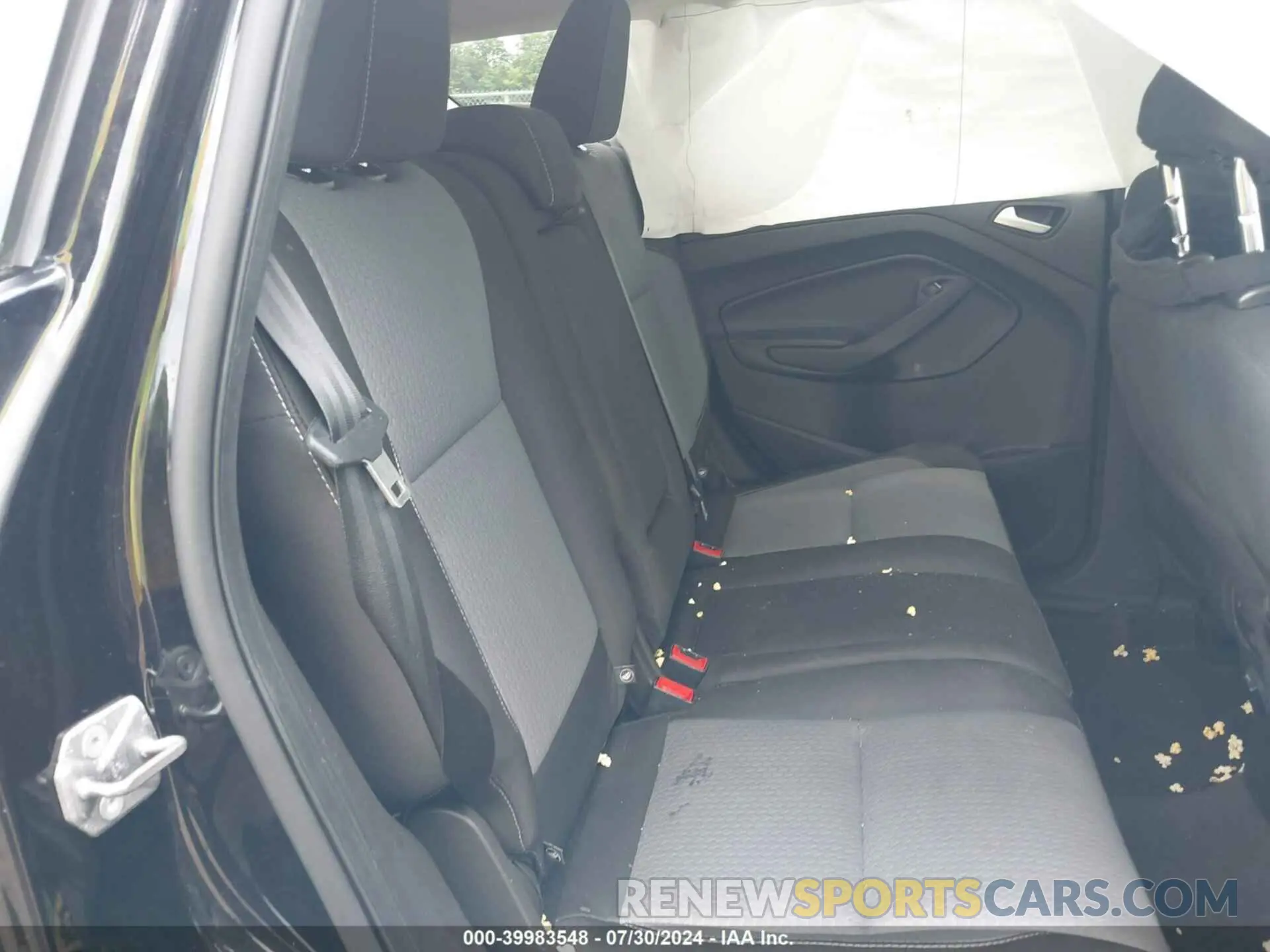 8 Photograph of a damaged car 1FMCU9GD4KUB22821 FORD ESCAPE 2019