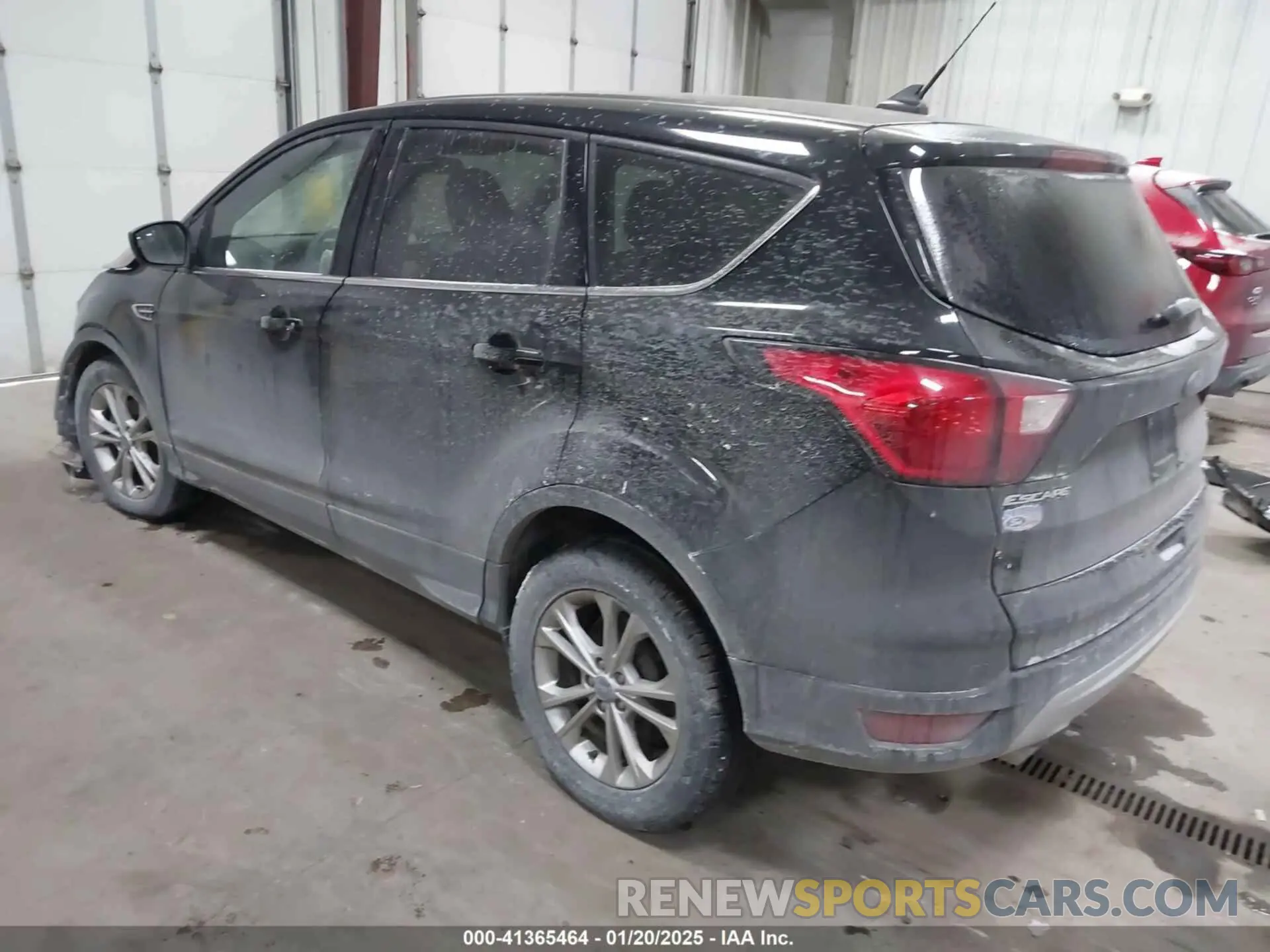 3 Photograph of a damaged car 1FMCU9GD4KUB30837 FORD ESCAPE 2019