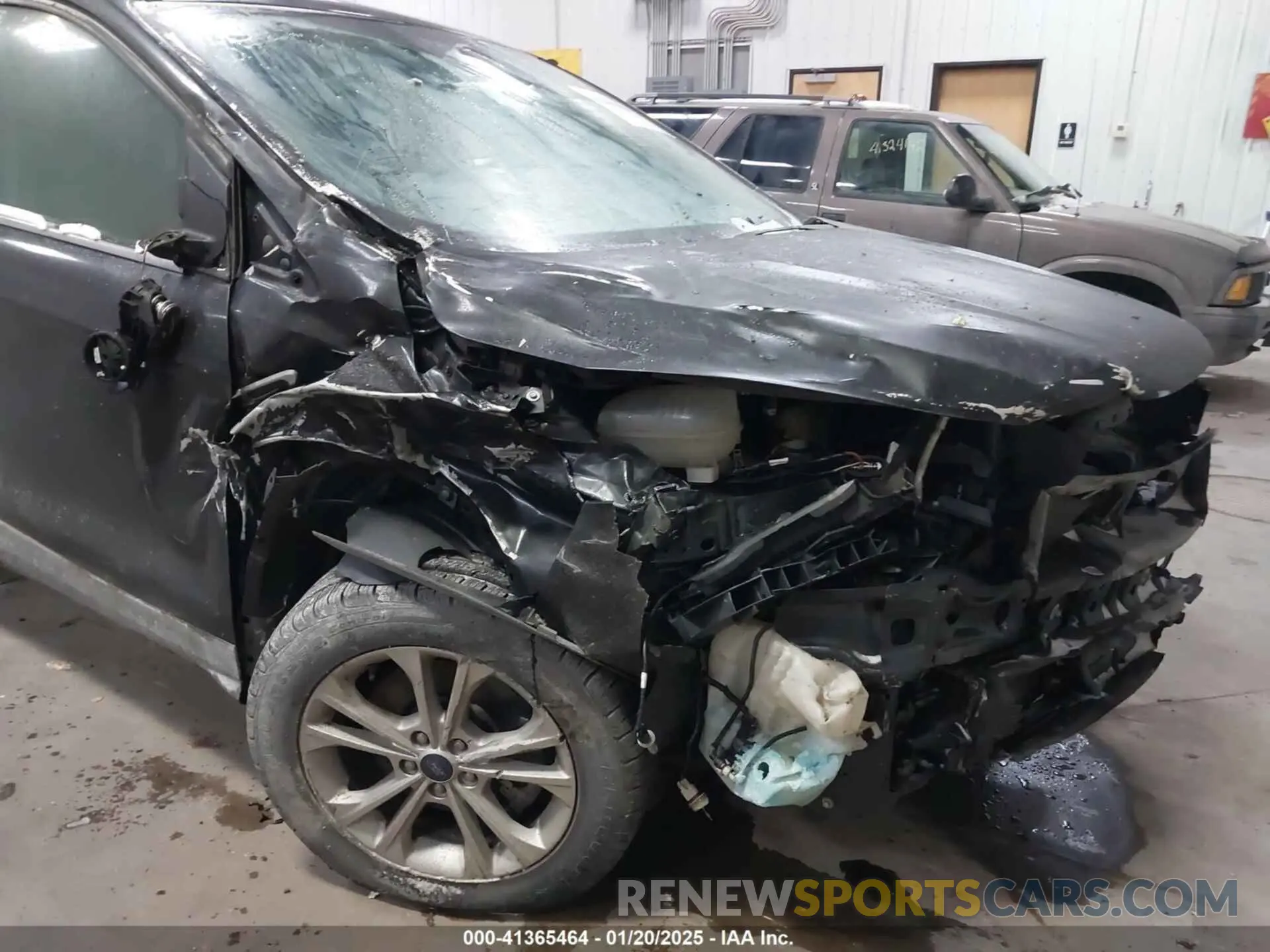 6 Photograph of a damaged car 1FMCU9GD4KUB30837 FORD ESCAPE 2019