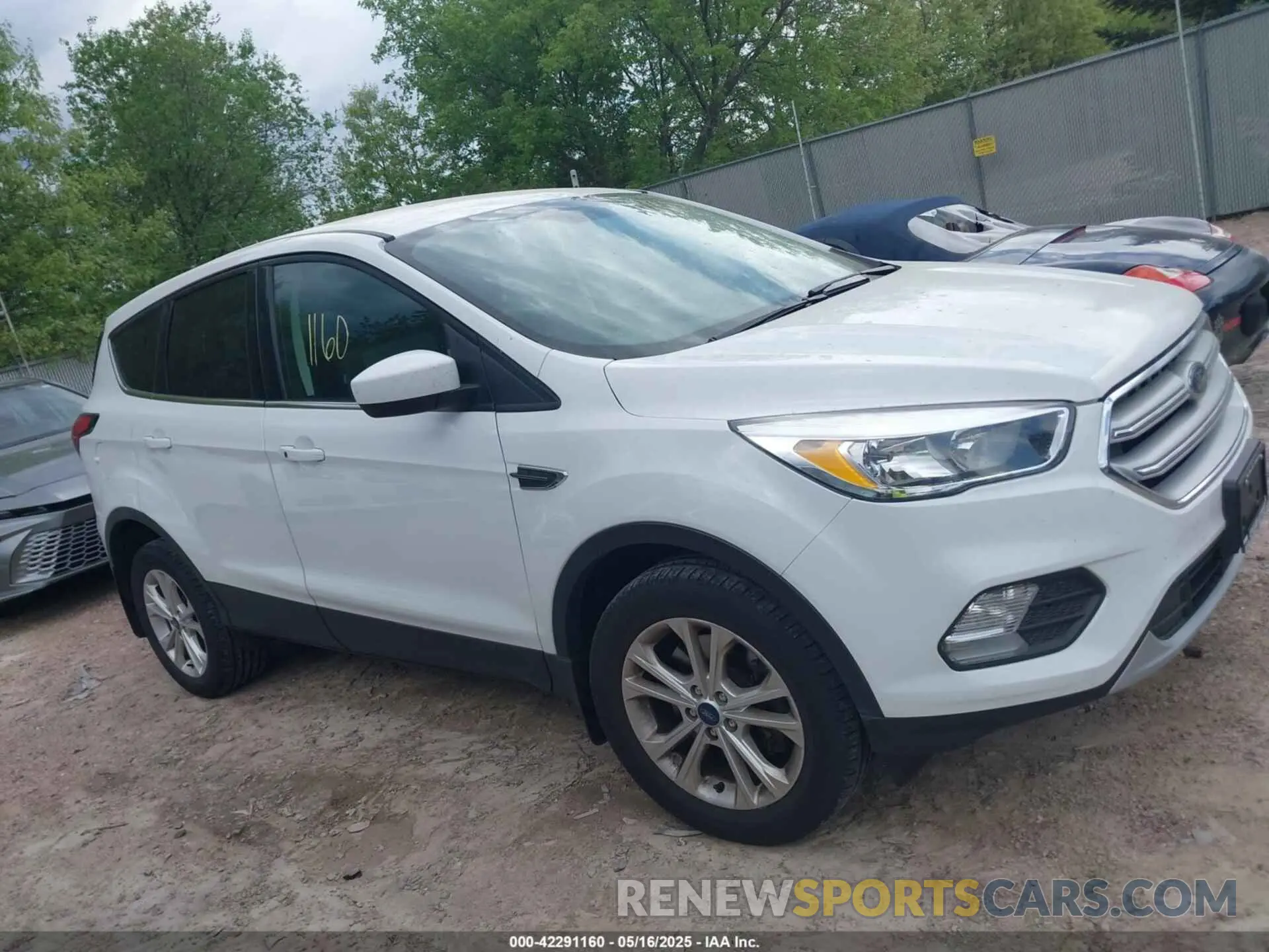 13 Photograph of a damaged car 1FMCU9GD4KUB31356 FORD ESCAPE 2019