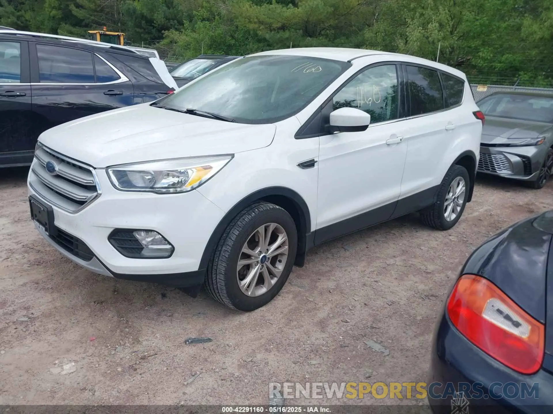 2 Photograph of a damaged car 1FMCU9GD4KUB31356 FORD ESCAPE 2019