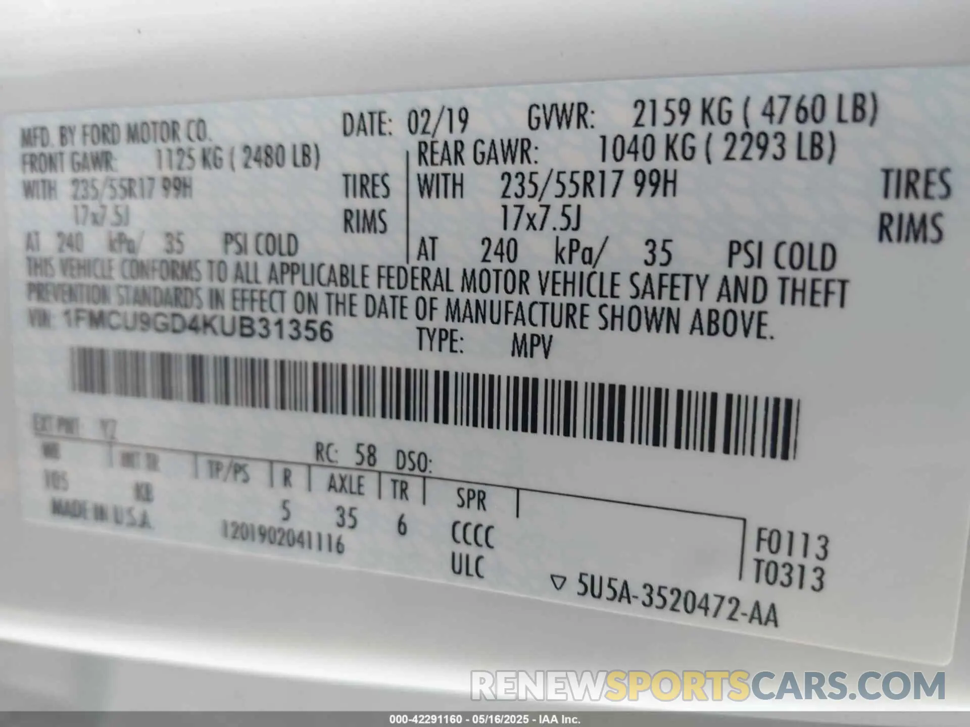 9 Photograph of a damaged car 1FMCU9GD4KUB31356 FORD ESCAPE 2019