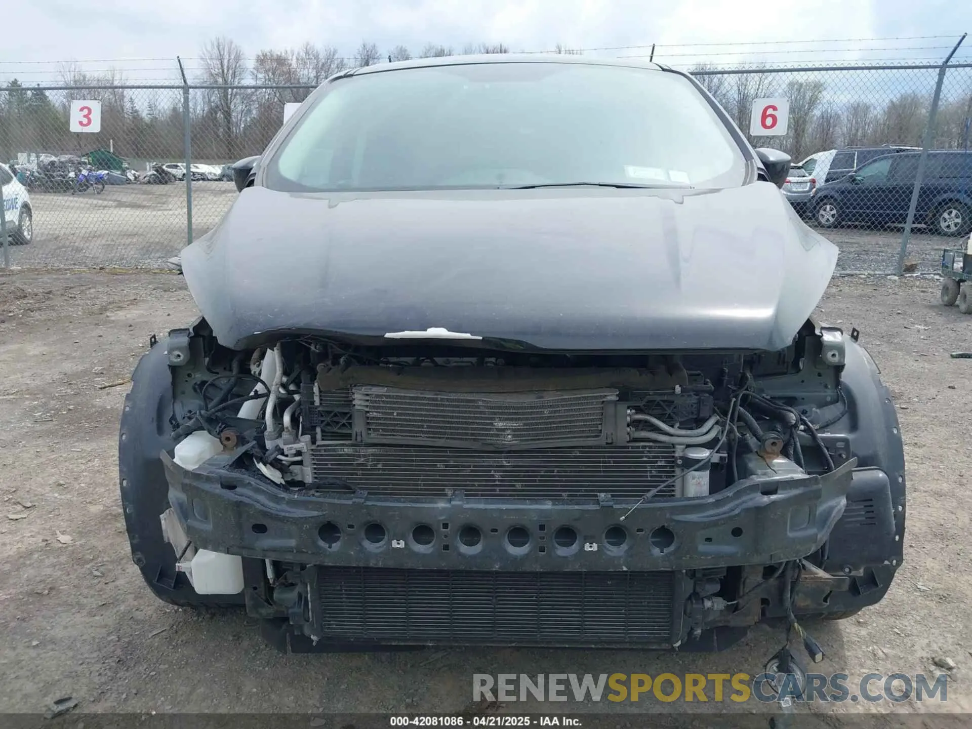 6 Photograph of a damaged car 1FMCU9GD4KUB44754 FORD ESCAPE 2019