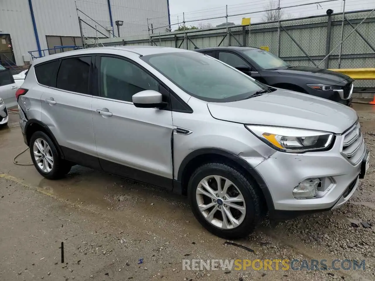 4 Photograph of a damaged car 1FMCU9GD4KUC07433 FORD ESCAPE 2019
