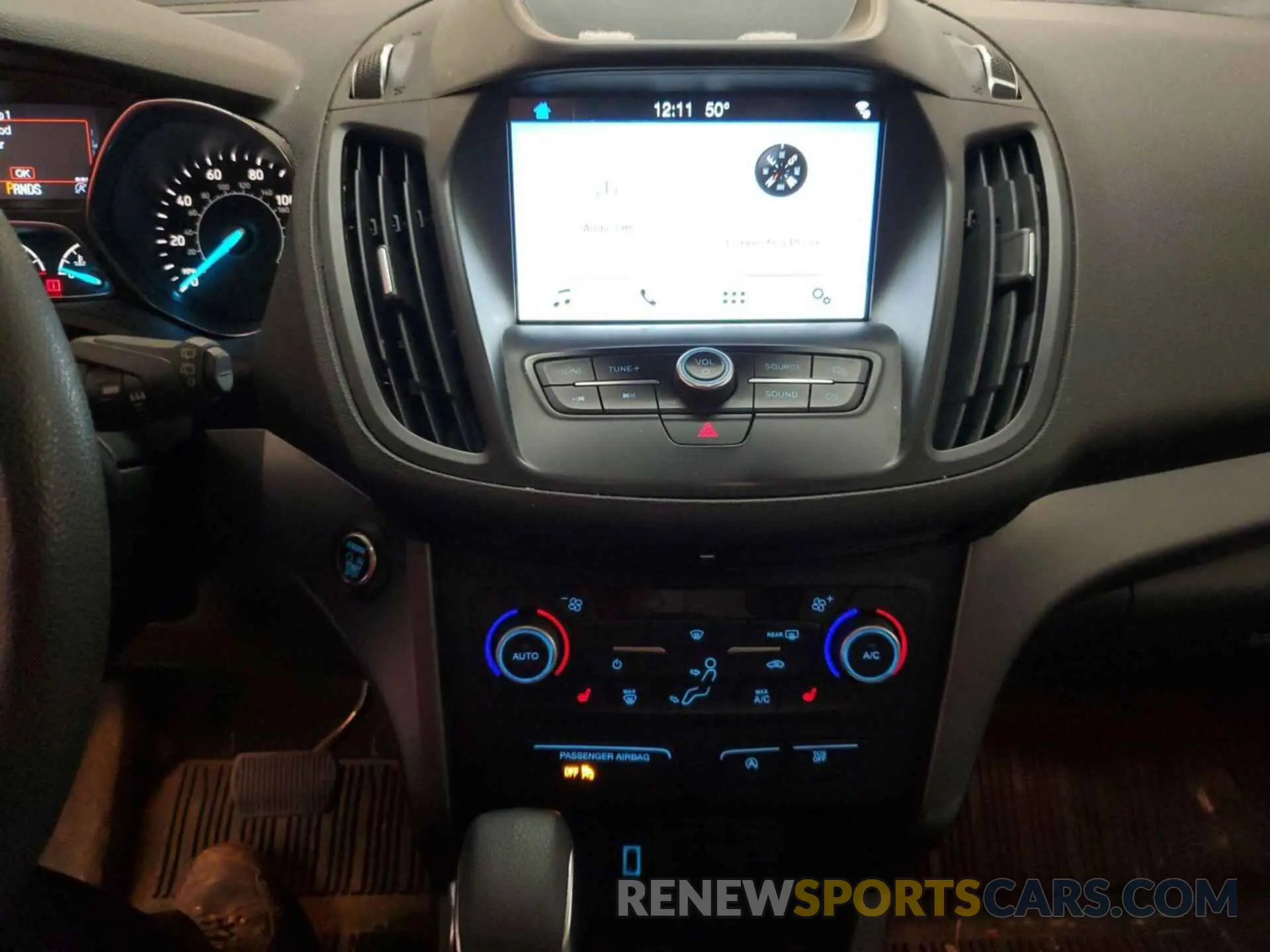 10 Photograph of a damaged car 1FMCU9GD4KUC37001 FORD ESCAPE 2019