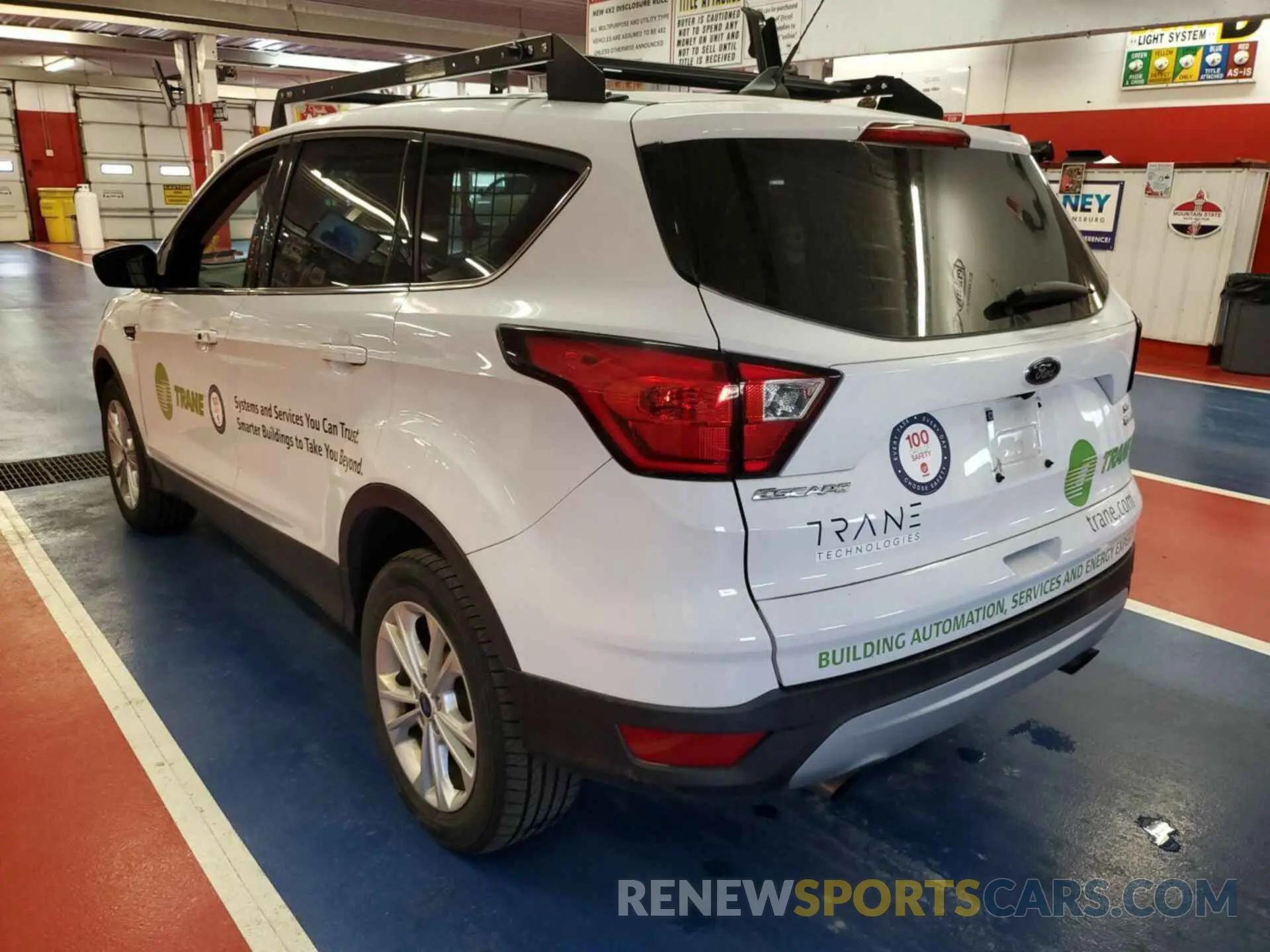 12 Photograph of a damaged car 1FMCU9GD4KUC37001 FORD ESCAPE 2019