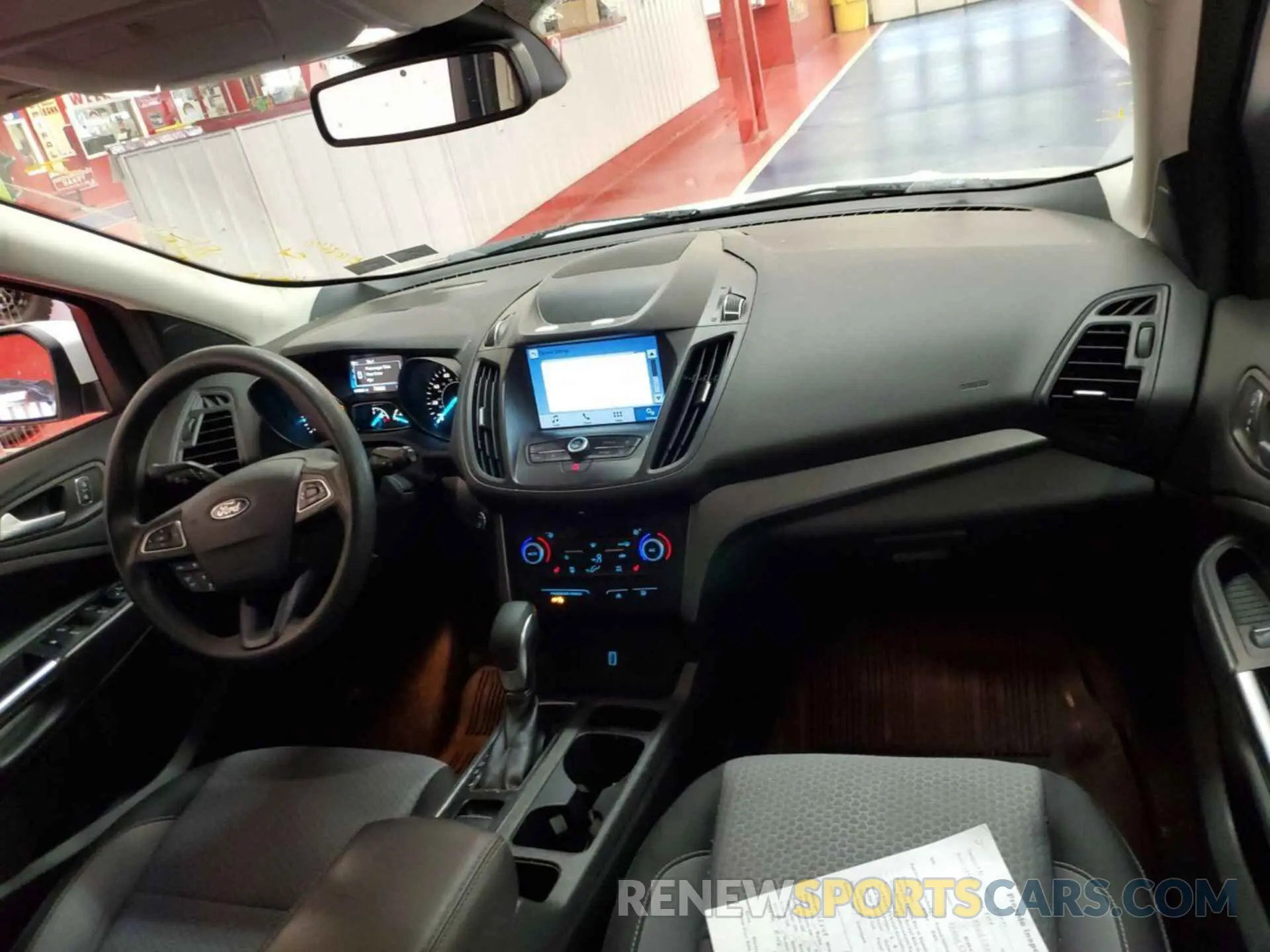 15 Photograph of a damaged car 1FMCU9GD4KUC37001 FORD ESCAPE 2019