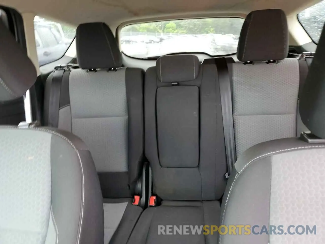 10 Photograph of a damaged car 1FMCU9GD5KUA01487 FORD ESCAPE 2019