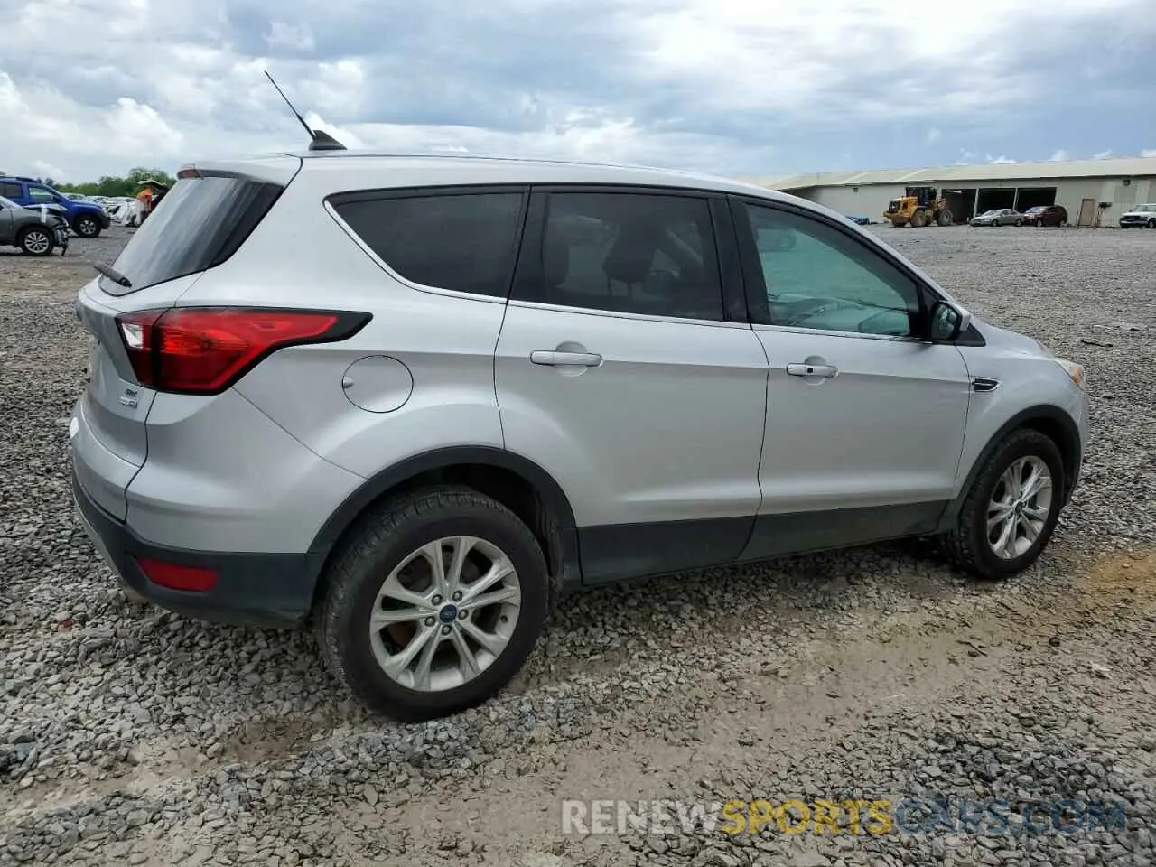 3 Photograph of a damaged car 1FMCU9GD5KUA01487 FORD ESCAPE 2019