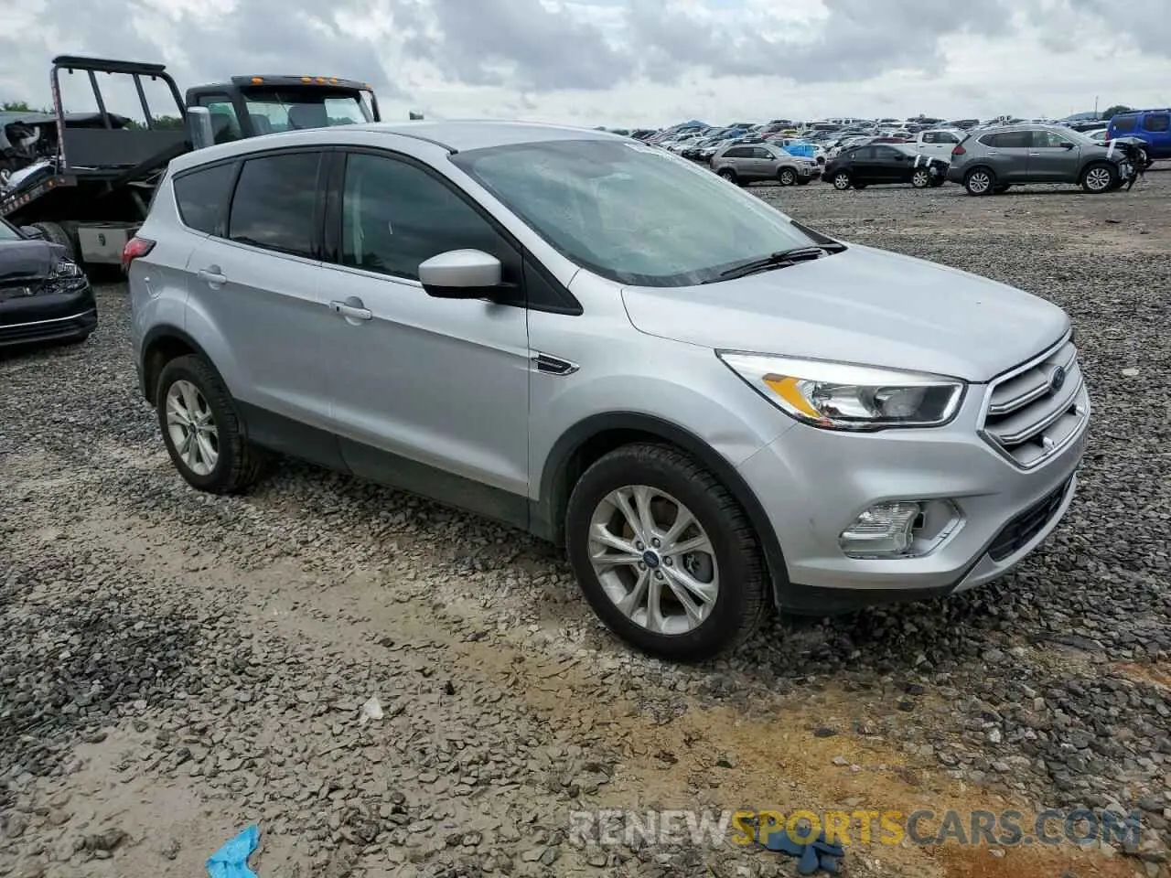 4 Photograph of a damaged car 1FMCU9GD5KUA01487 FORD ESCAPE 2019