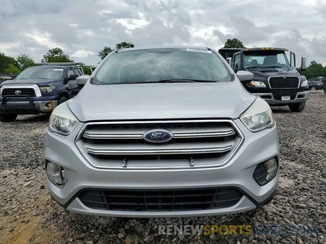 5 Photograph of a damaged car 1FMCU9GD5KUA01487 FORD ESCAPE 2019