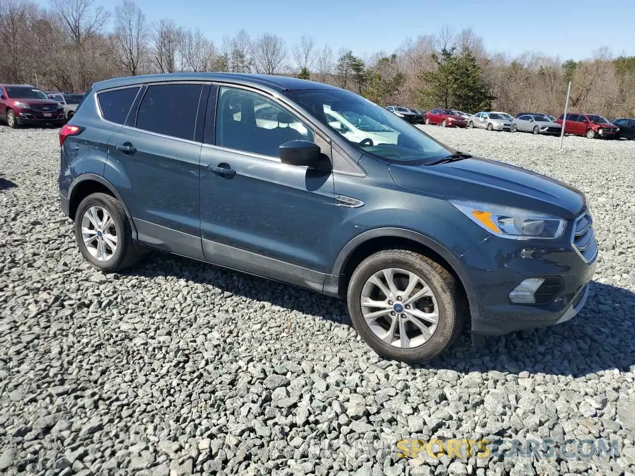 4 Photograph of a damaged car 1FMCU9GD5KUA12599 FORD ESCAPE 2019