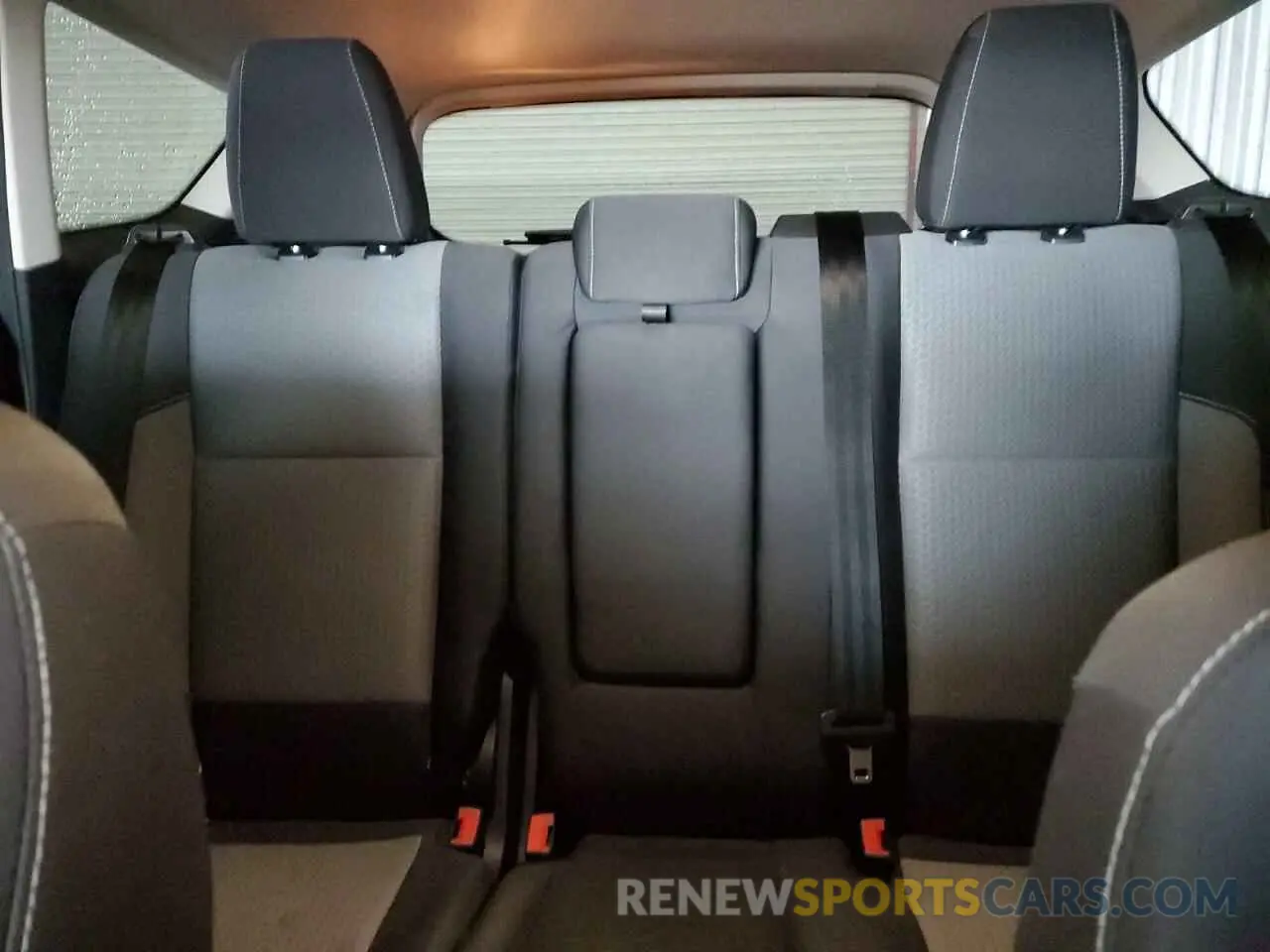 10 Photograph of a damaged car 1FMCU9GD5KUA14191 FORD ESCAPE 2019