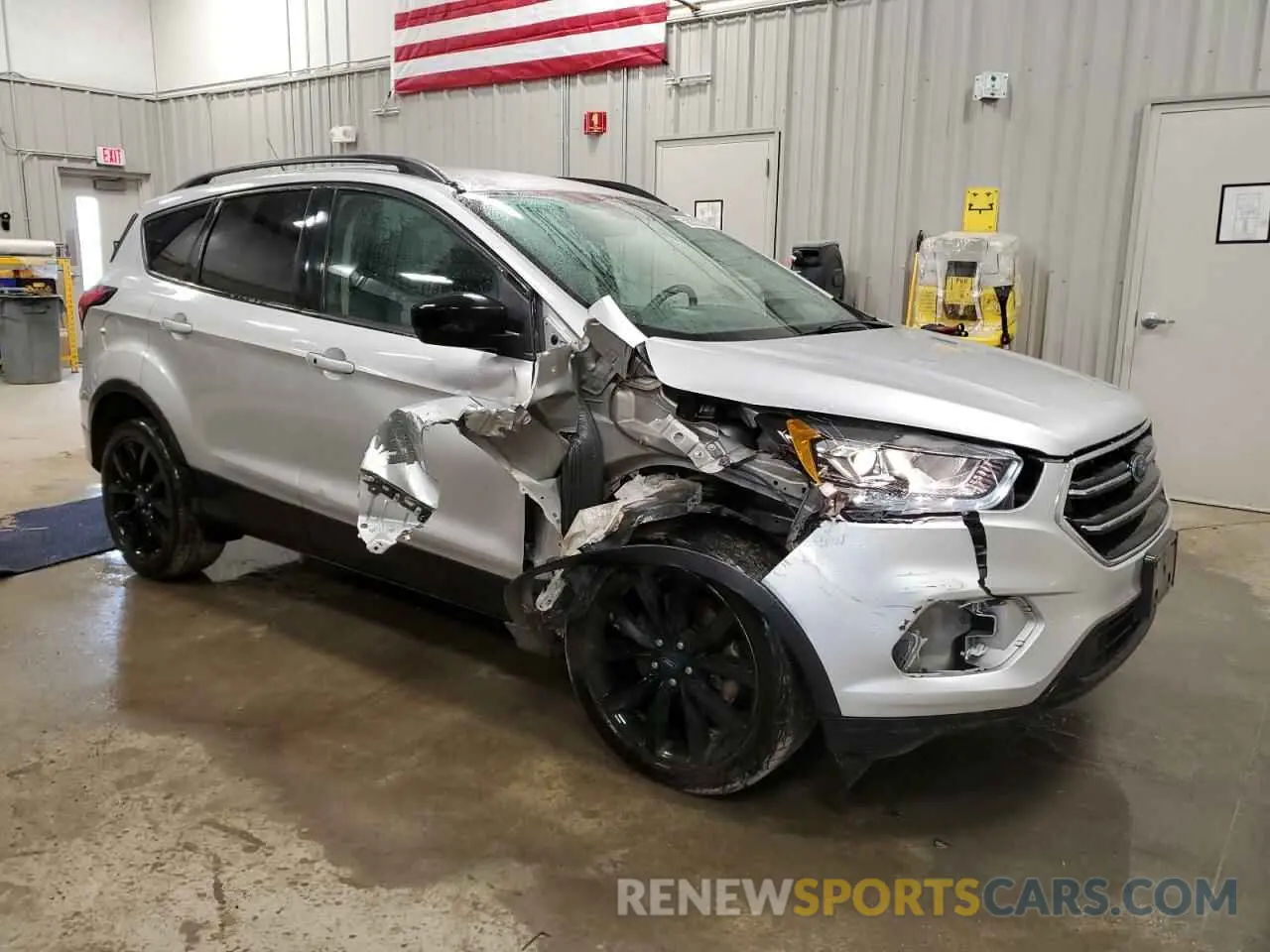 4 Photograph of a damaged car 1FMCU9GD5KUA21450 FORD ESCAPE 2019