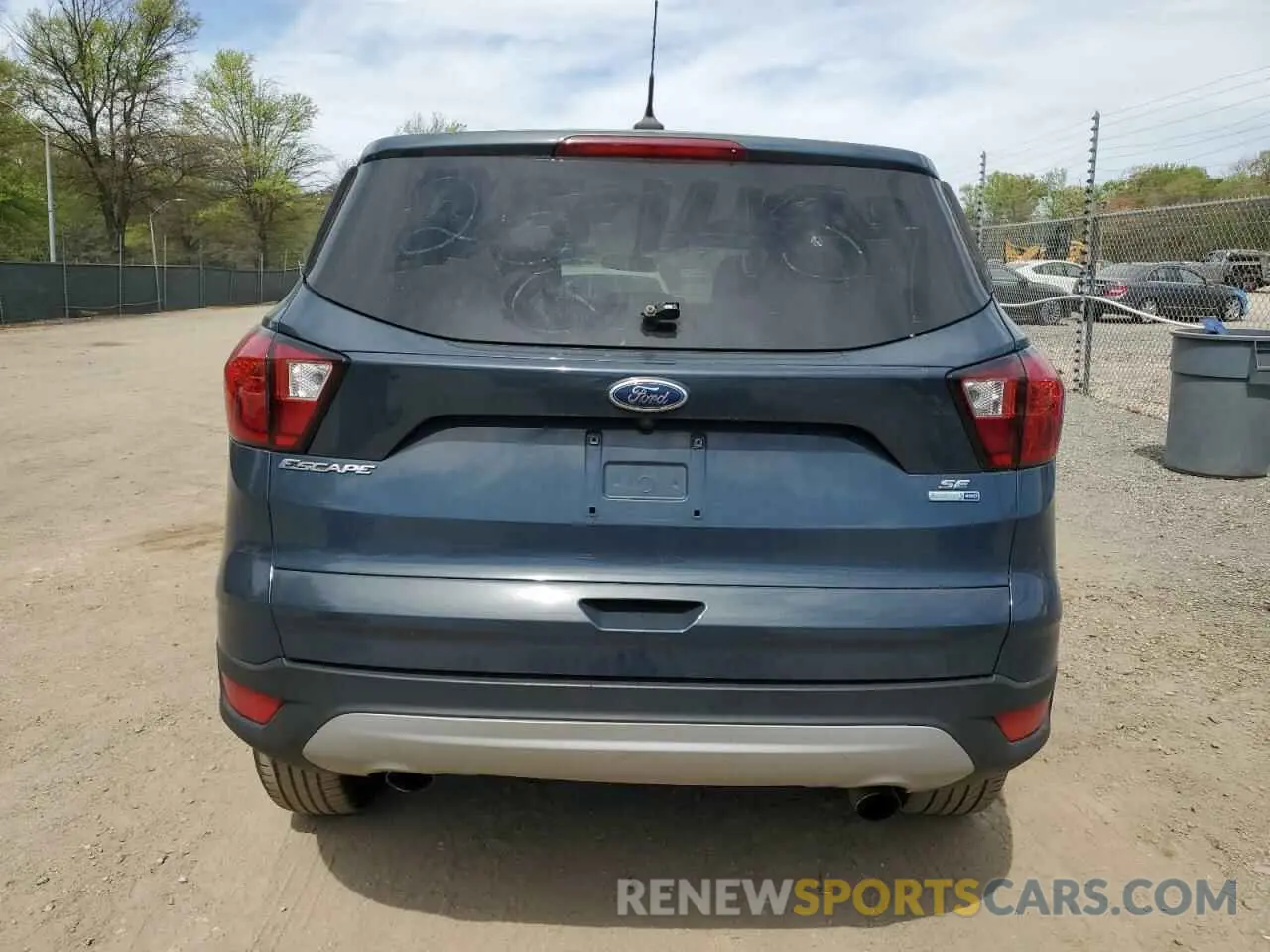 6 Photograph of a damaged car 1FMCU9GD5KUA65075 FORD ESCAPE 2019