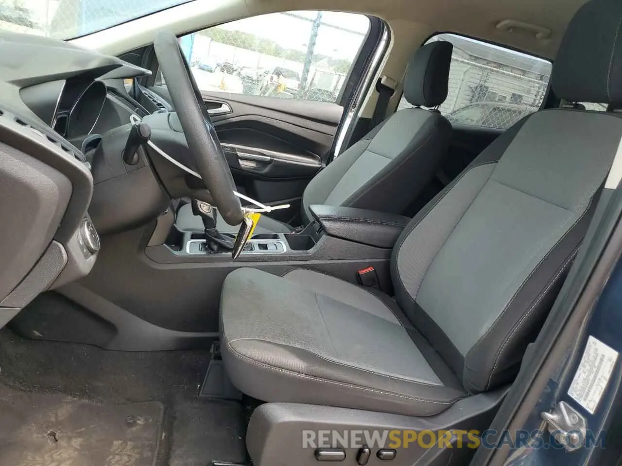 7 Photograph of a damaged car 1FMCU9GD5KUA65075 FORD ESCAPE 2019