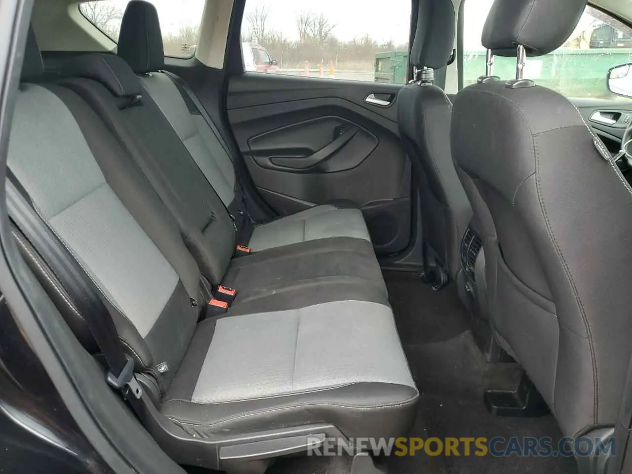 11 Photograph of a damaged car 1FMCU9GD5KUA97279 FORD ESCAPE 2019