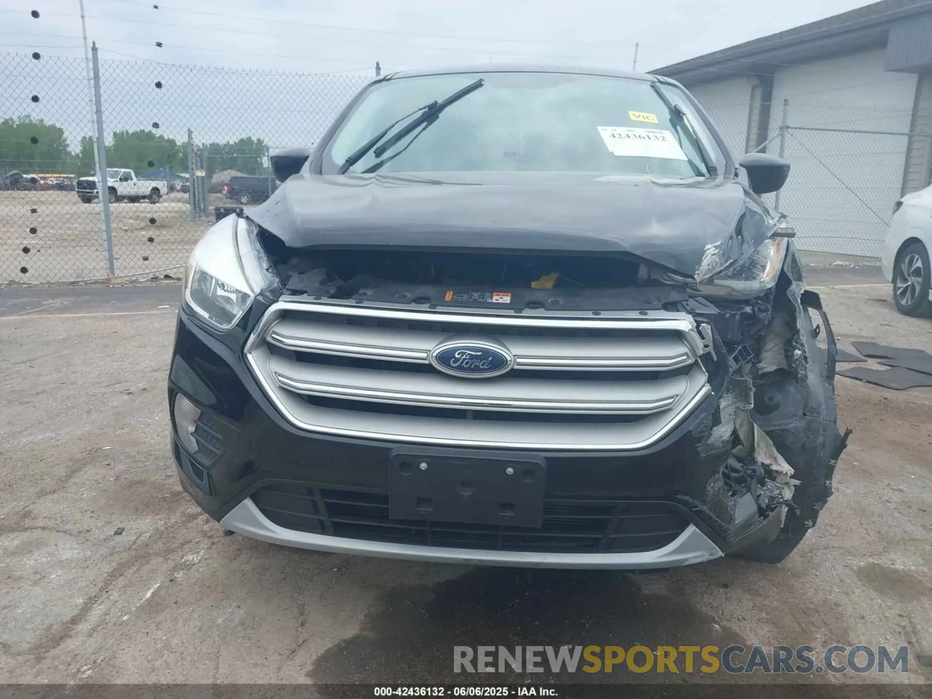 12 Photograph of a damaged car 1FMCU9GD5KUB37179 FORD ESCAPE 2019