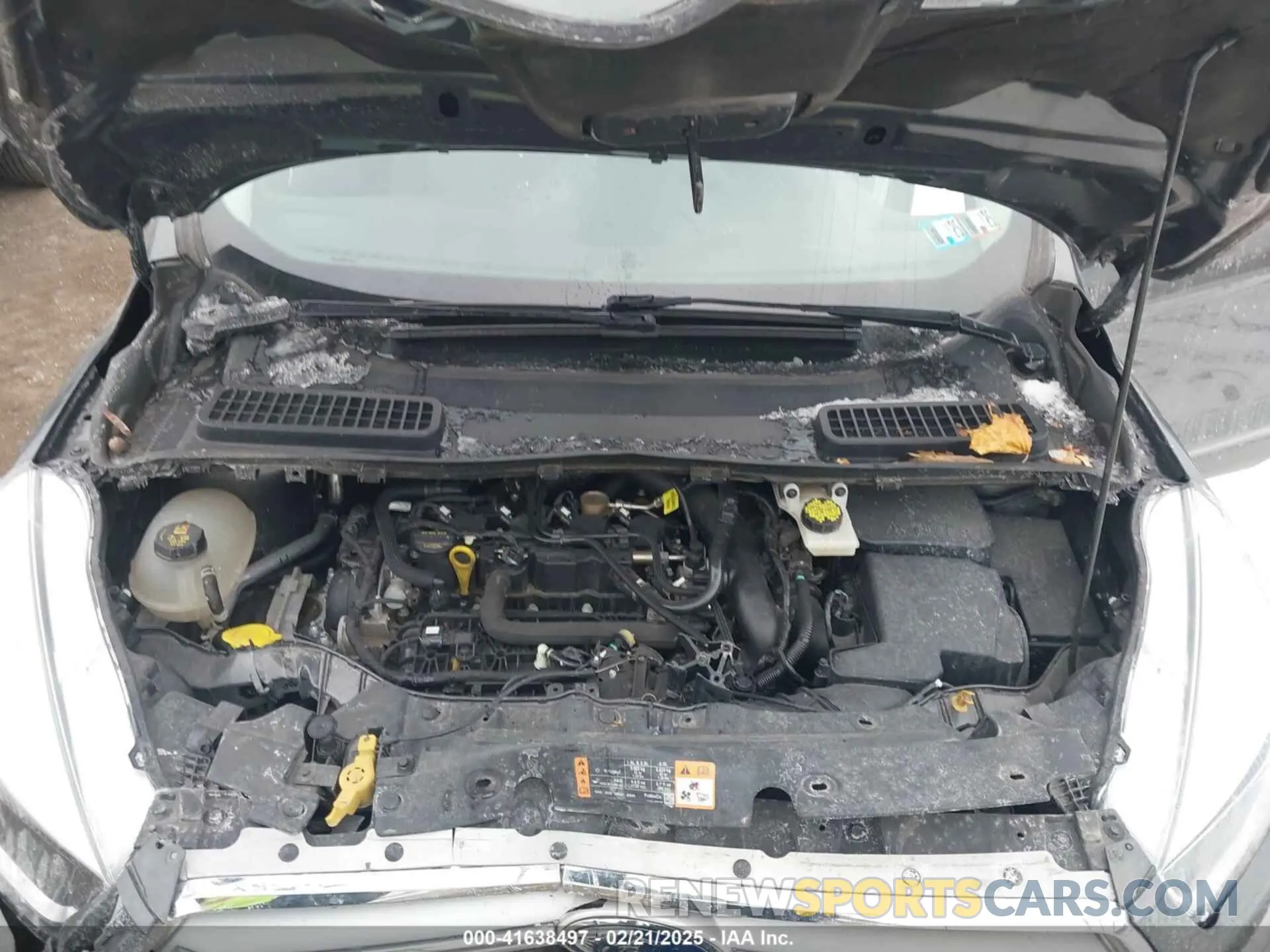 10 Photograph of a damaged car 1FMCU9GD5KUB38428 FORD ESCAPE 2019