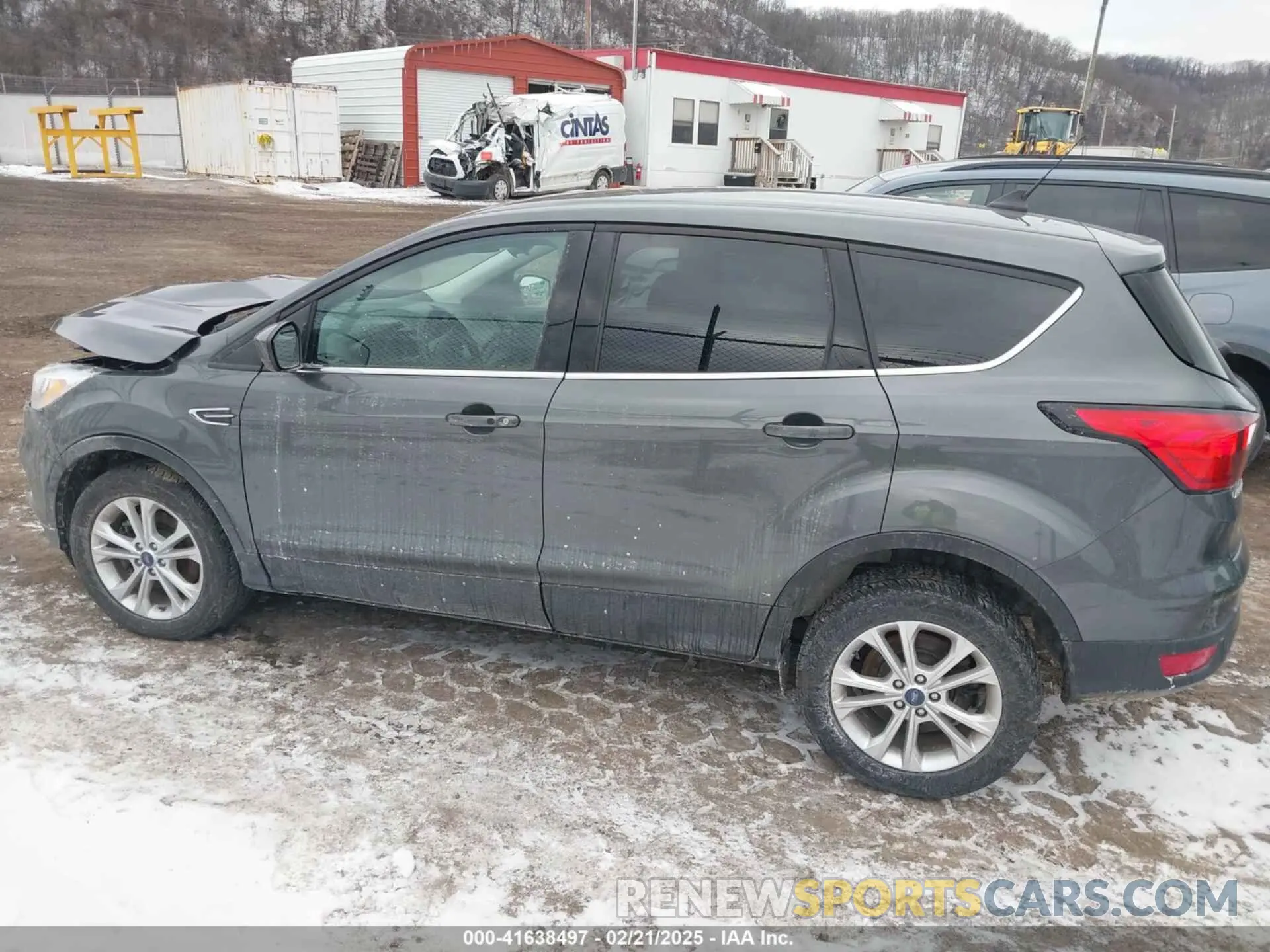 13 Photograph of a damaged car 1FMCU9GD5KUB38428 FORD ESCAPE 2019