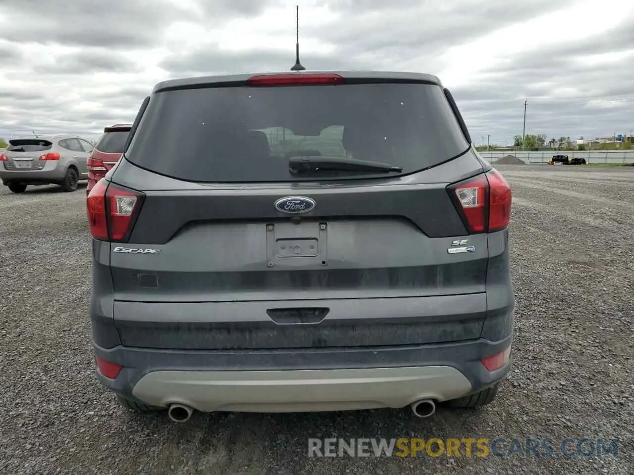 6 Photograph of a damaged car 1FMCU9GD5KUB67461 FORD ESCAPE 2019
