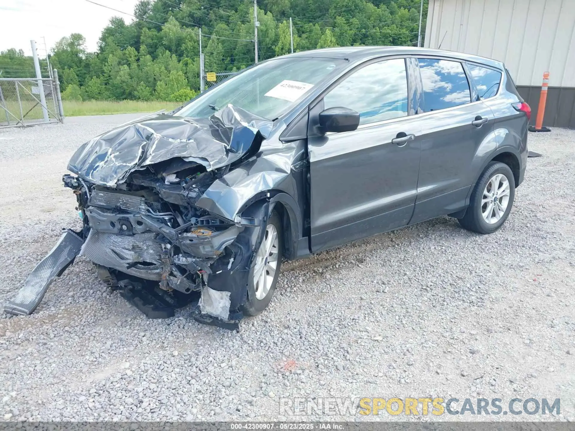 2 Photograph of a damaged car 1FMCU9GD6KUA32411 FORD ESCAPE 2019