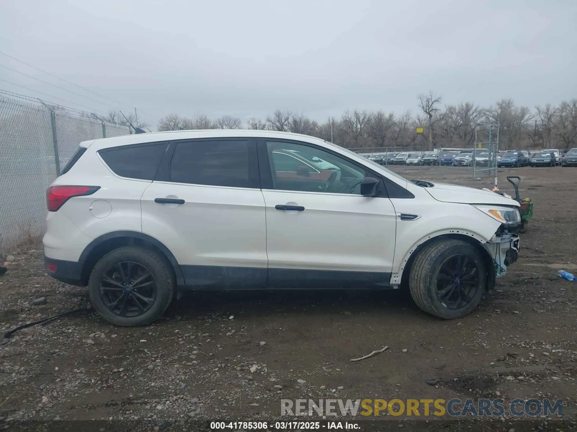 14 Photograph of a damaged car 1FMCU9GD6KUA41674 FORD ESCAPE 2019