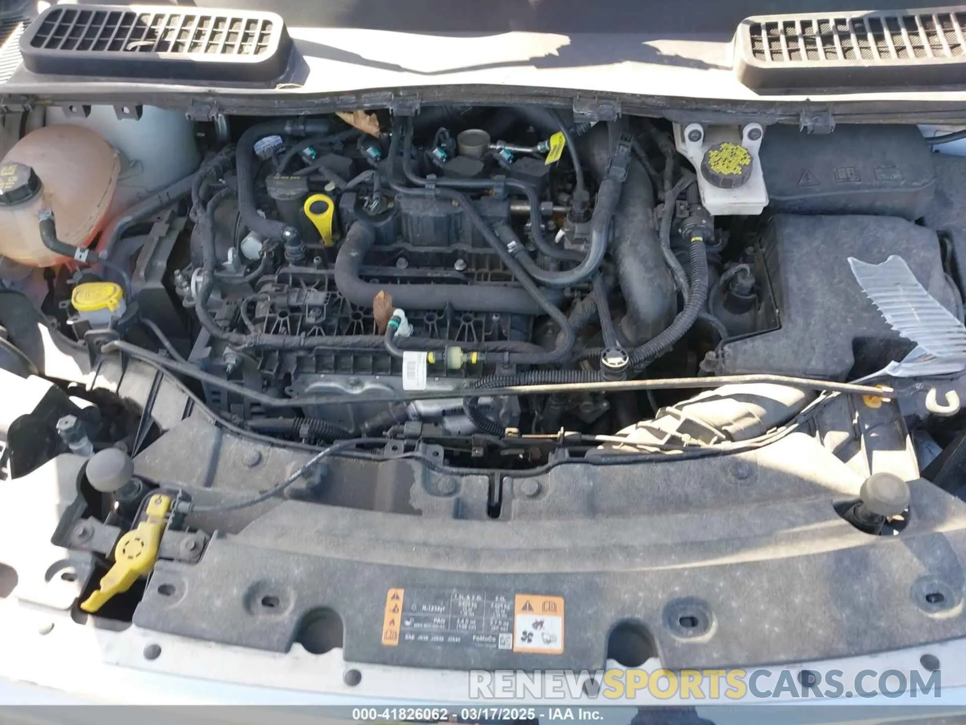 10 Photograph of a damaged car 1FMCU9GD6KUA69877 FORD ESCAPE 2019