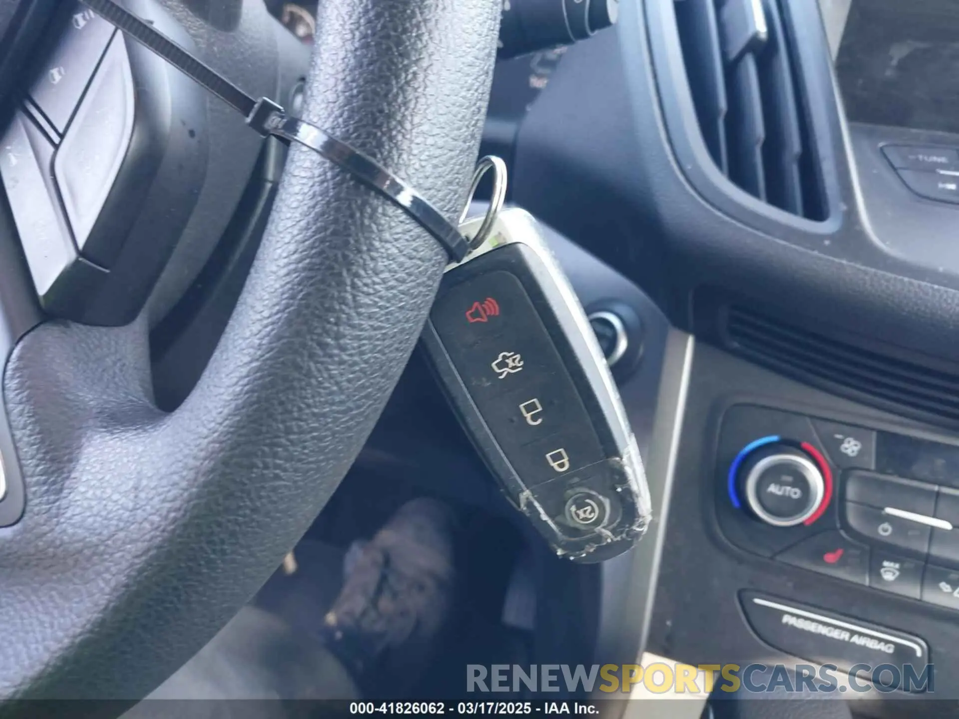 11 Photograph of a damaged car 1FMCU9GD6KUA69877 FORD ESCAPE 2019