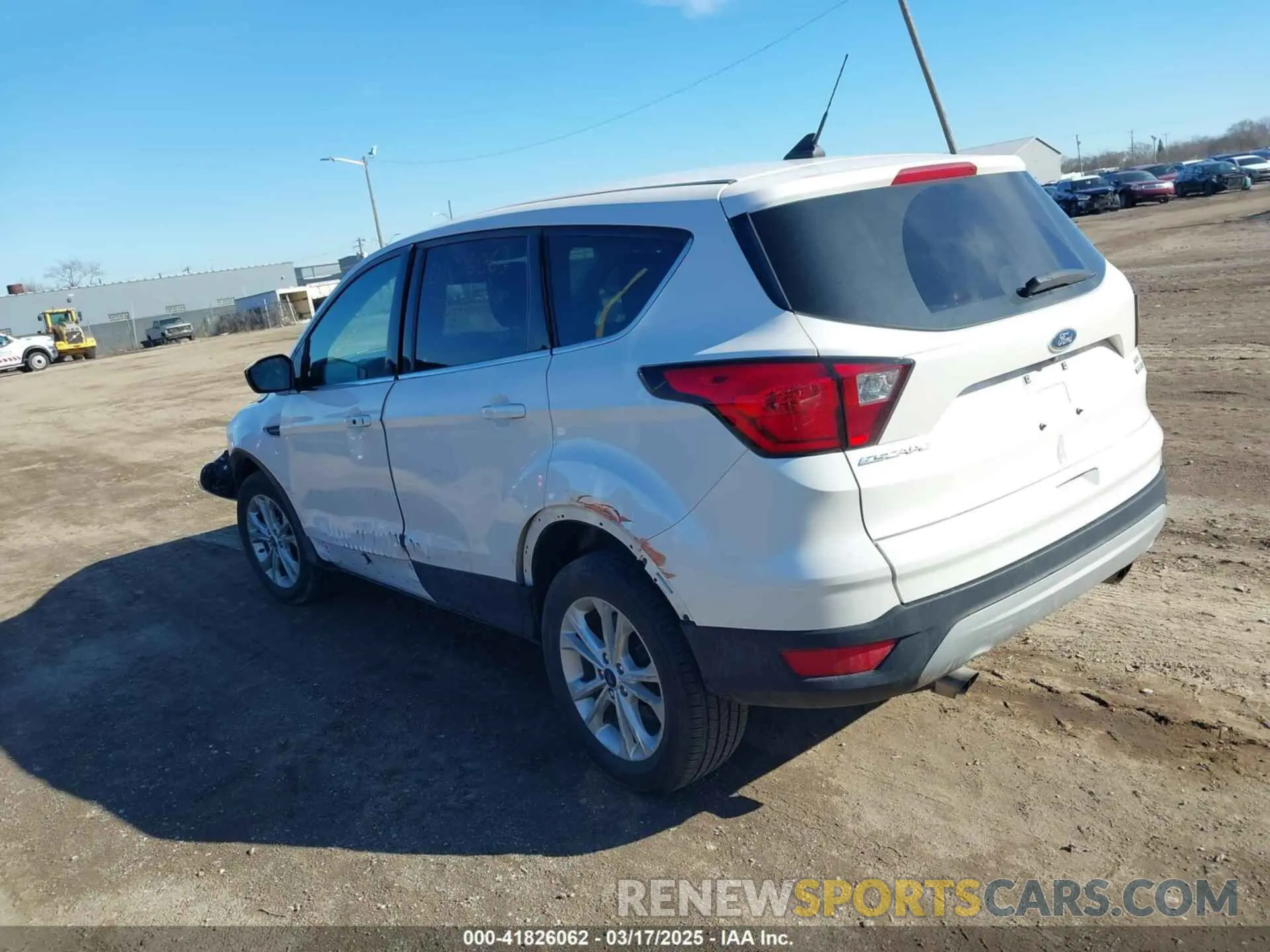 3 Photograph of a damaged car 1FMCU9GD6KUA69877 FORD ESCAPE 2019