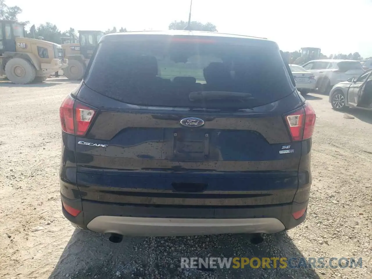 6 Photograph of a damaged car 1FMCU9GD6KUA72472 FORD ESCAPE 2019