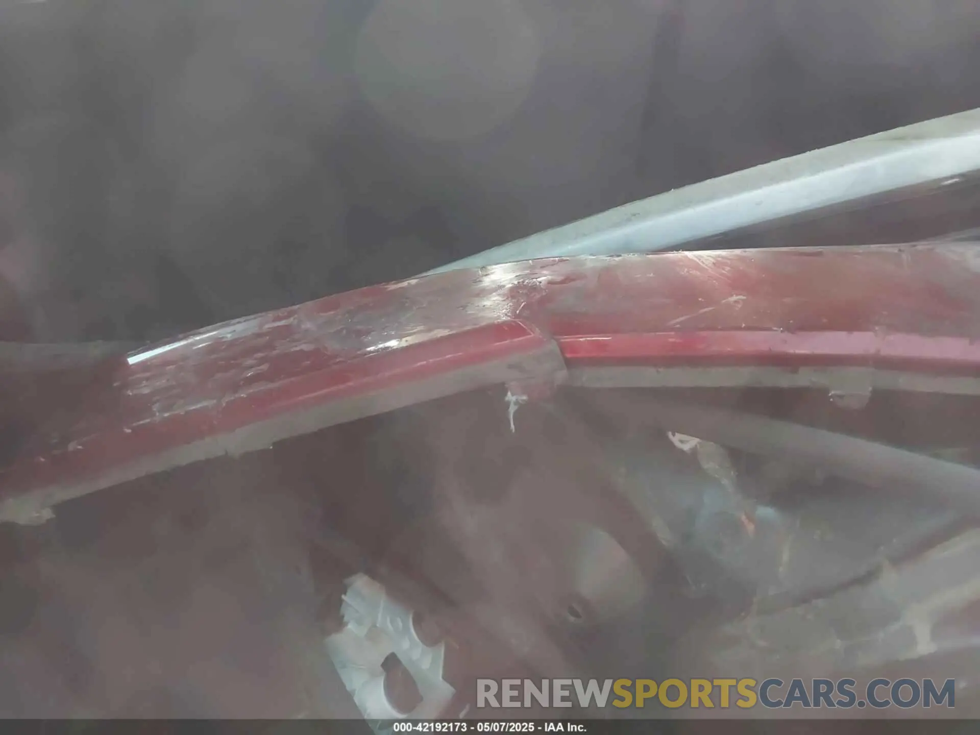 18 Photograph of a damaged car 1FMCU9GD6KUB24800 FORD ESCAPE 2019