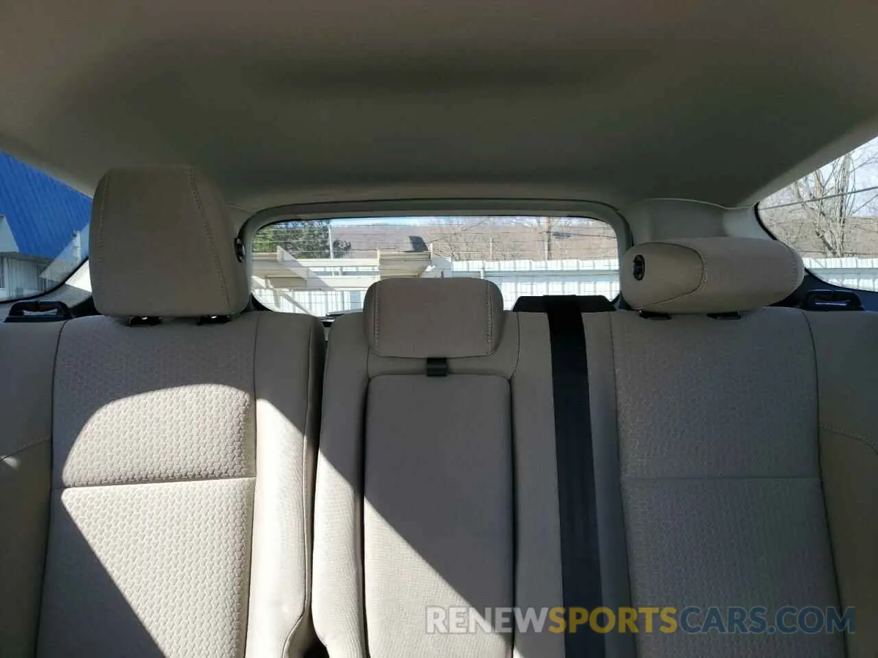 10 Photograph of a damaged car 1FMCU9GD6KUB52273 FORD ESCAPE 2019