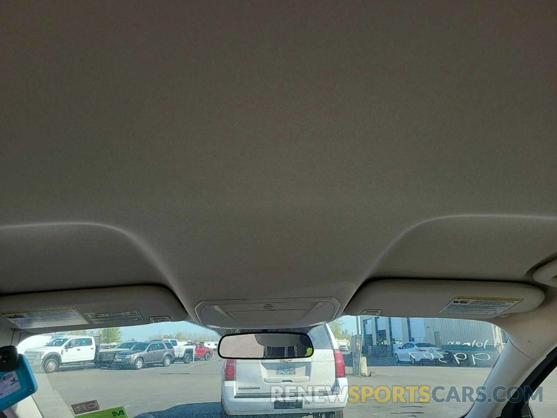 3 Photograph of a damaged car 1FMCU9GD6KUB82549 FORD ESCAPE 2019