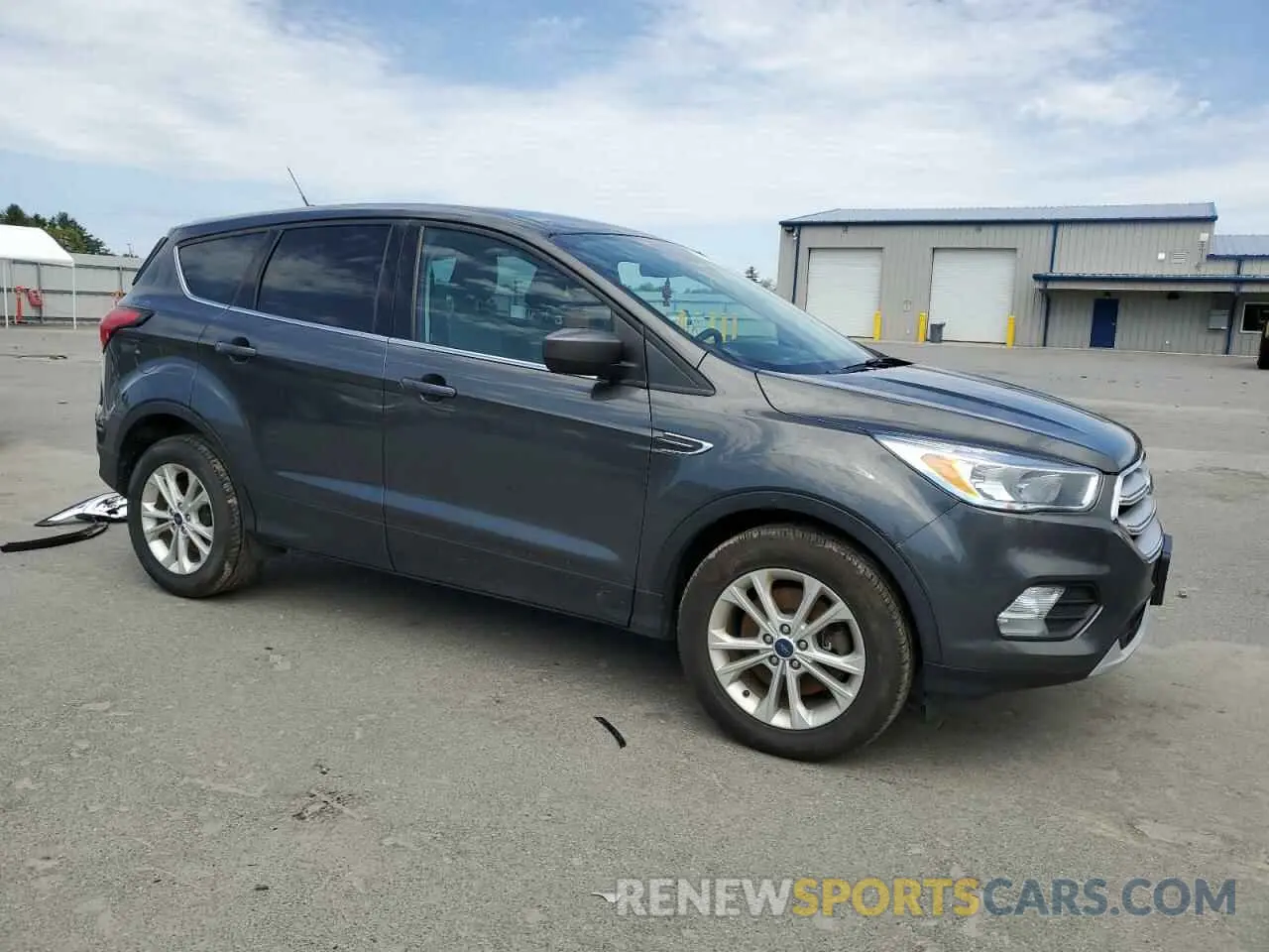 4 Photograph of a damaged car 1FMCU9GD6KUB90957 FORD ESCAPE 2019