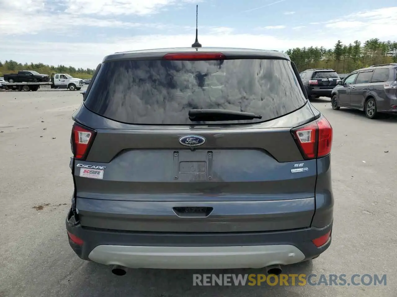 6 Photograph of a damaged car 1FMCU9GD6KUB90957 FORD ESCAPE 2019
