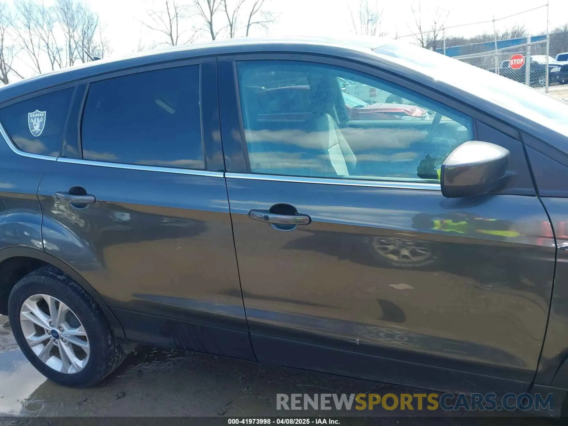 13 Photograph of a damaged car 1FMCU9GD7KUA00132 FORD ESCAPE 2019