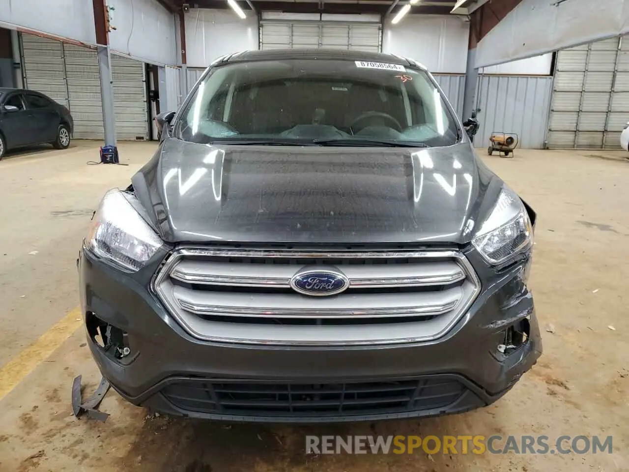 5 Photograph of a damaged car 1FMCU9GD7KUA52392 FORD ESCAPE 2019