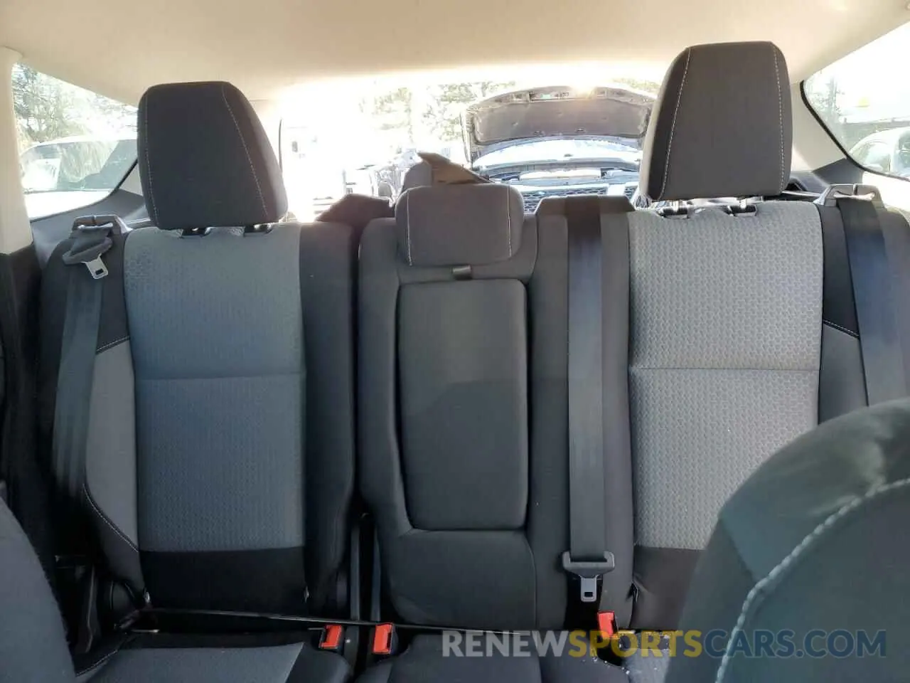 10 Photograph of a damaged car 1FMCU9GD7KUA70388 FORD ESCAPE 2019