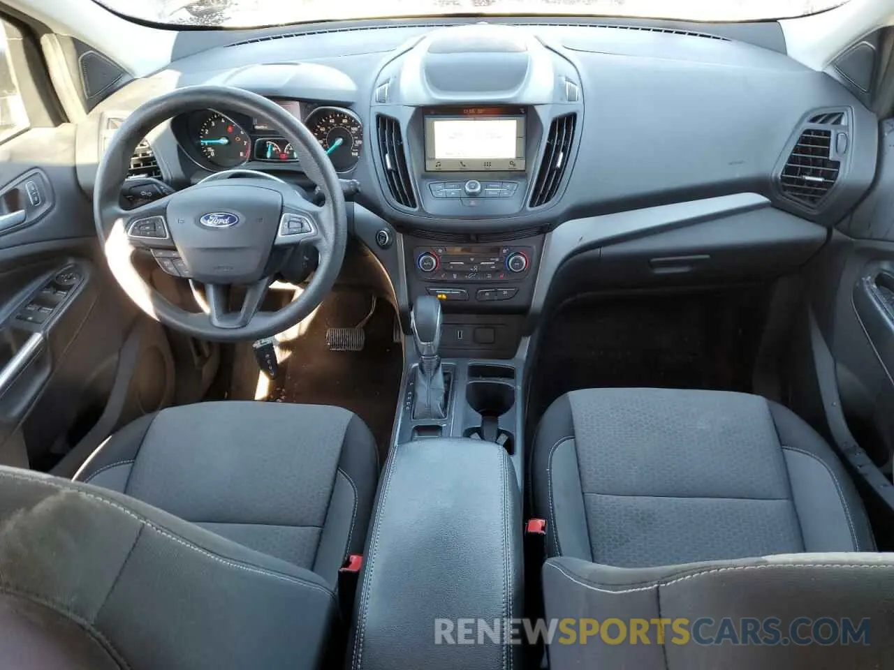 8 Photograph of a damaged car 1FMCU9GD7KUA70388 FORD ESCAPE 2019