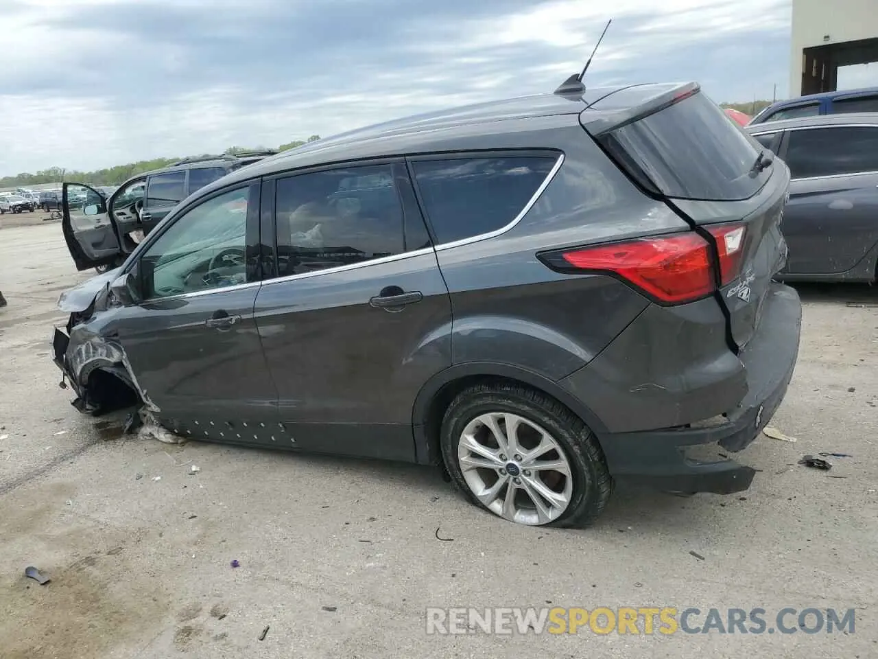2 Photograph of a damaged car 1FMCU9GD7KUA74005 FORD ESCAPE 2019