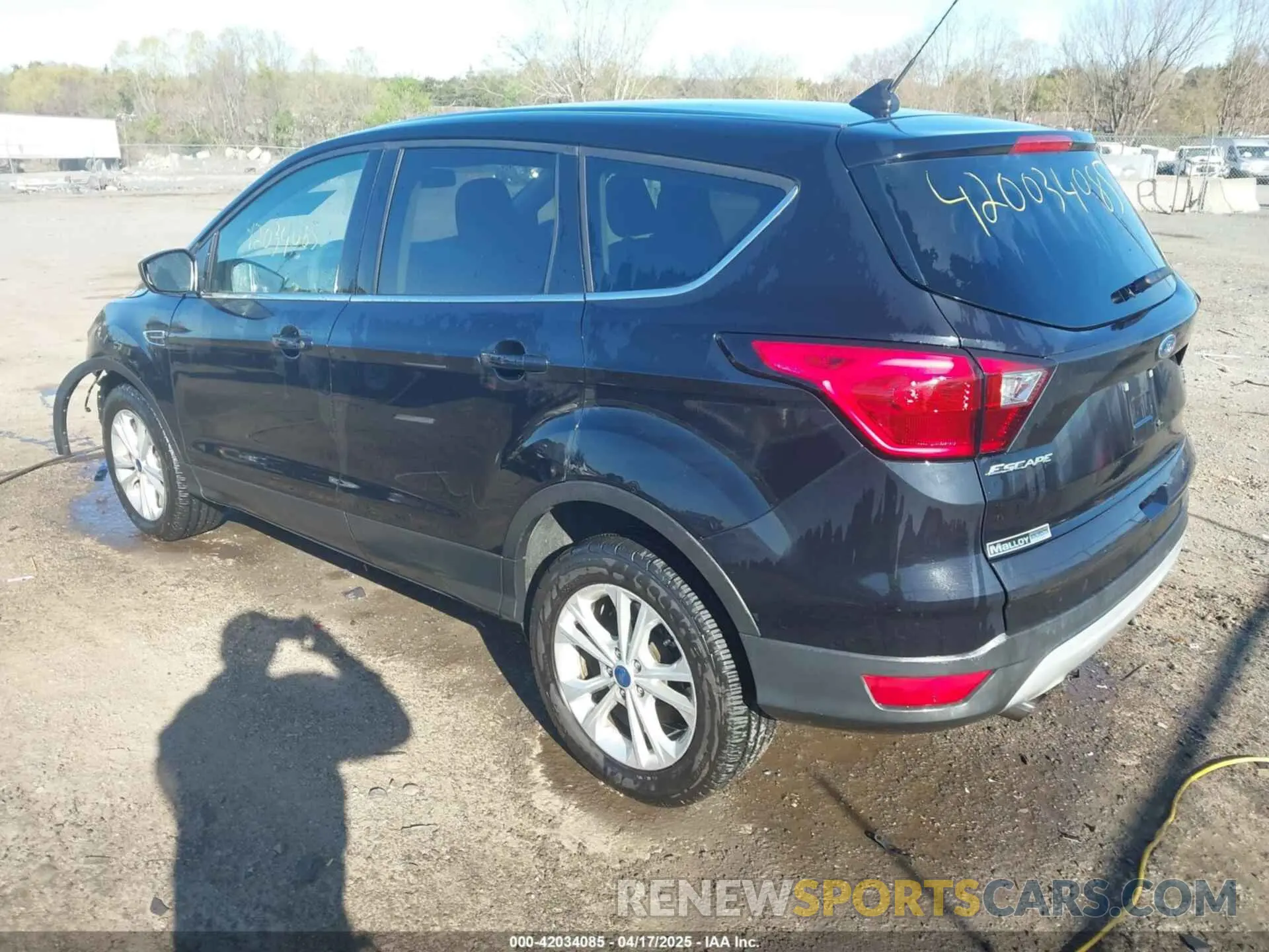 3 Photograph of a damaged car 1FMCU9GD7KUA91516 FORD ESCAPE 2019