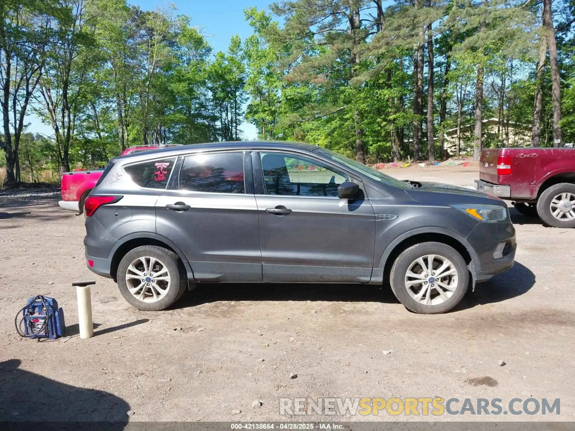 13 Photograph of a damaged car 1FMCU9GD7KUB23316 FORD ESCAPE 2019