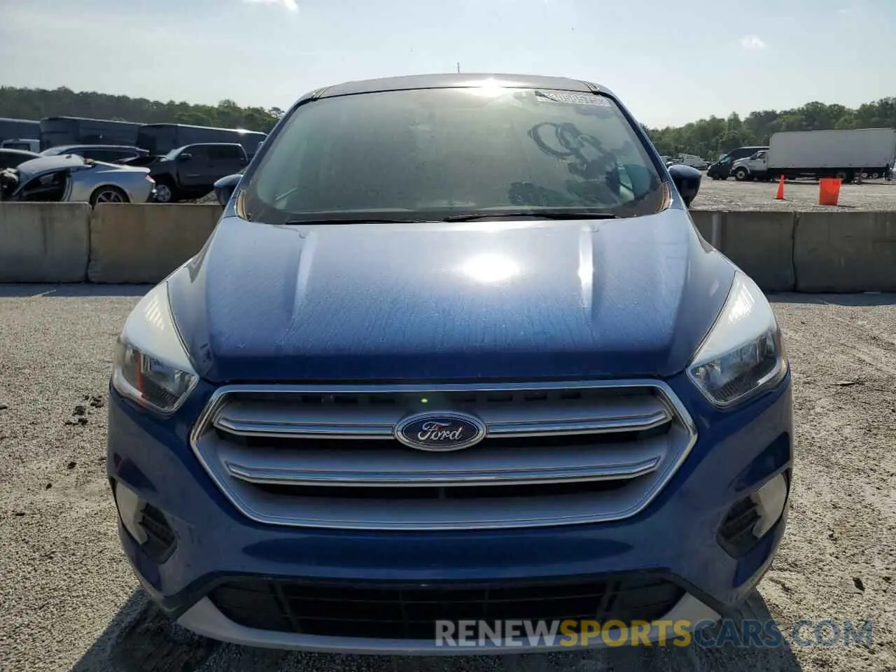 5 Photograph of a damaged car 1FMCU9GD7KUB24188 FORD ESCAPE 2019