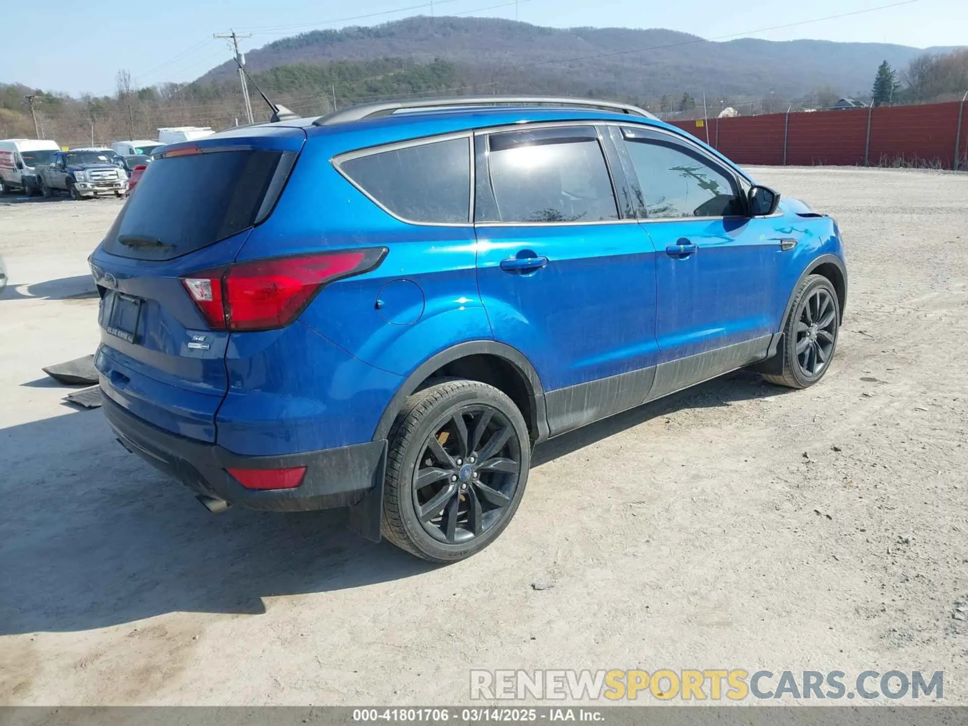 4 Photograph of a damaged car 1FMCU9GD7KUB44070 FORD ESCAPE 2019