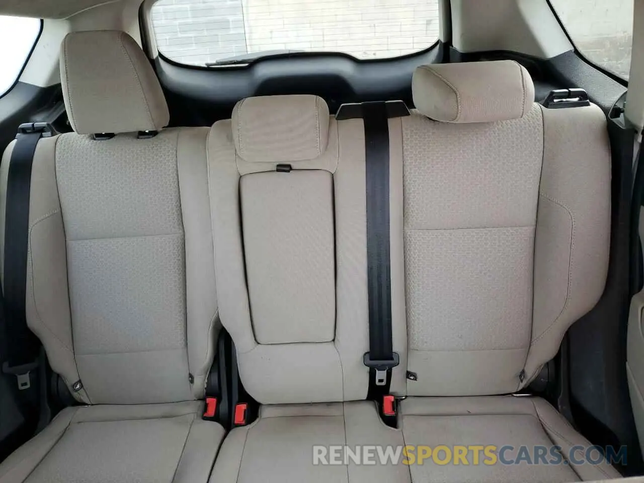 10 Photograph of a damaged car 1FMCU9GD7KUB48796 FORD ESCAPE 2019