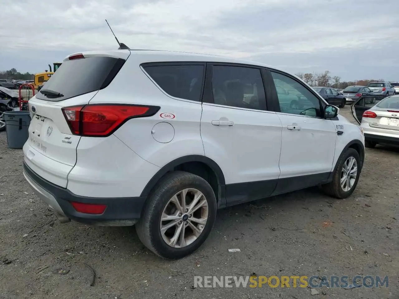 3 Photograph of a damaged car 1FMCU9GD7KUB48796 FORD ESCAPE 2019