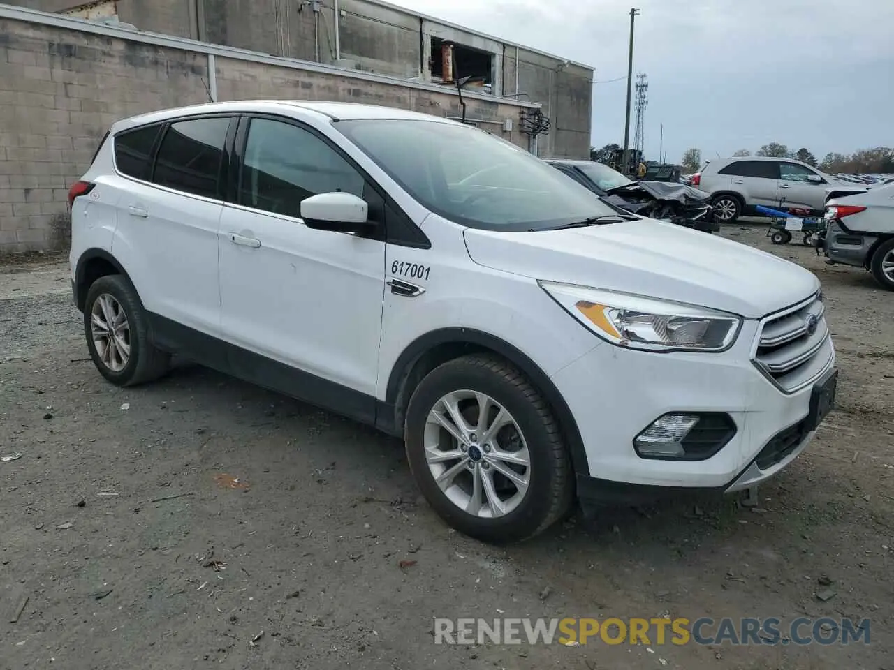 4 Photograph of a damaged car 1FMCU9GD7KUB48796 FORD ESCAPE 2019