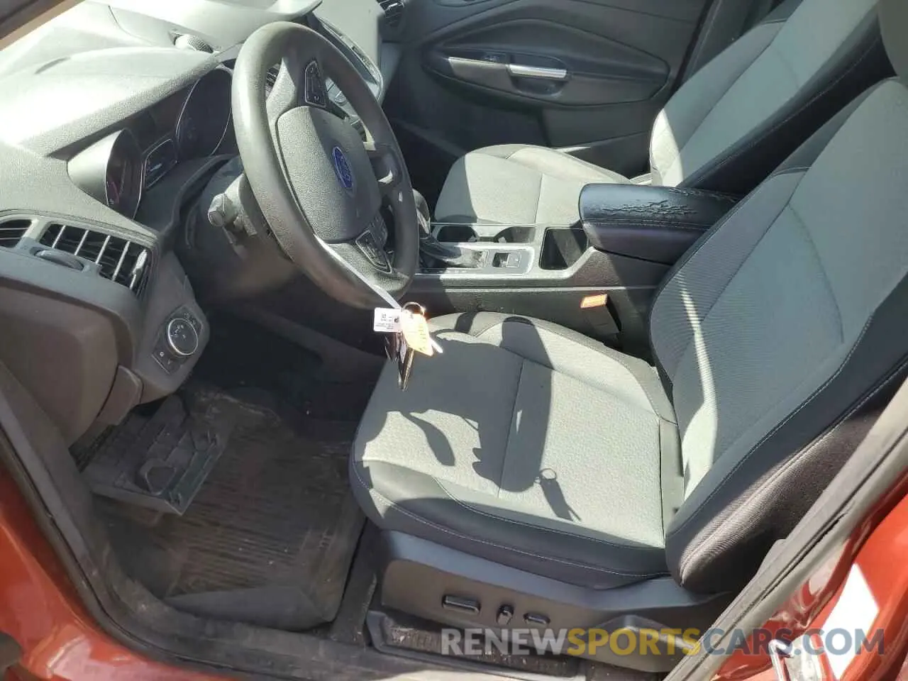 7 Photograph of a damaged car 1FMCU9GD7KUC00377 FORD ESCAPE 2019